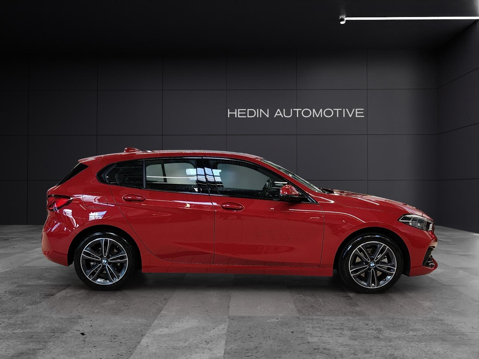 BMW 118i-image-6