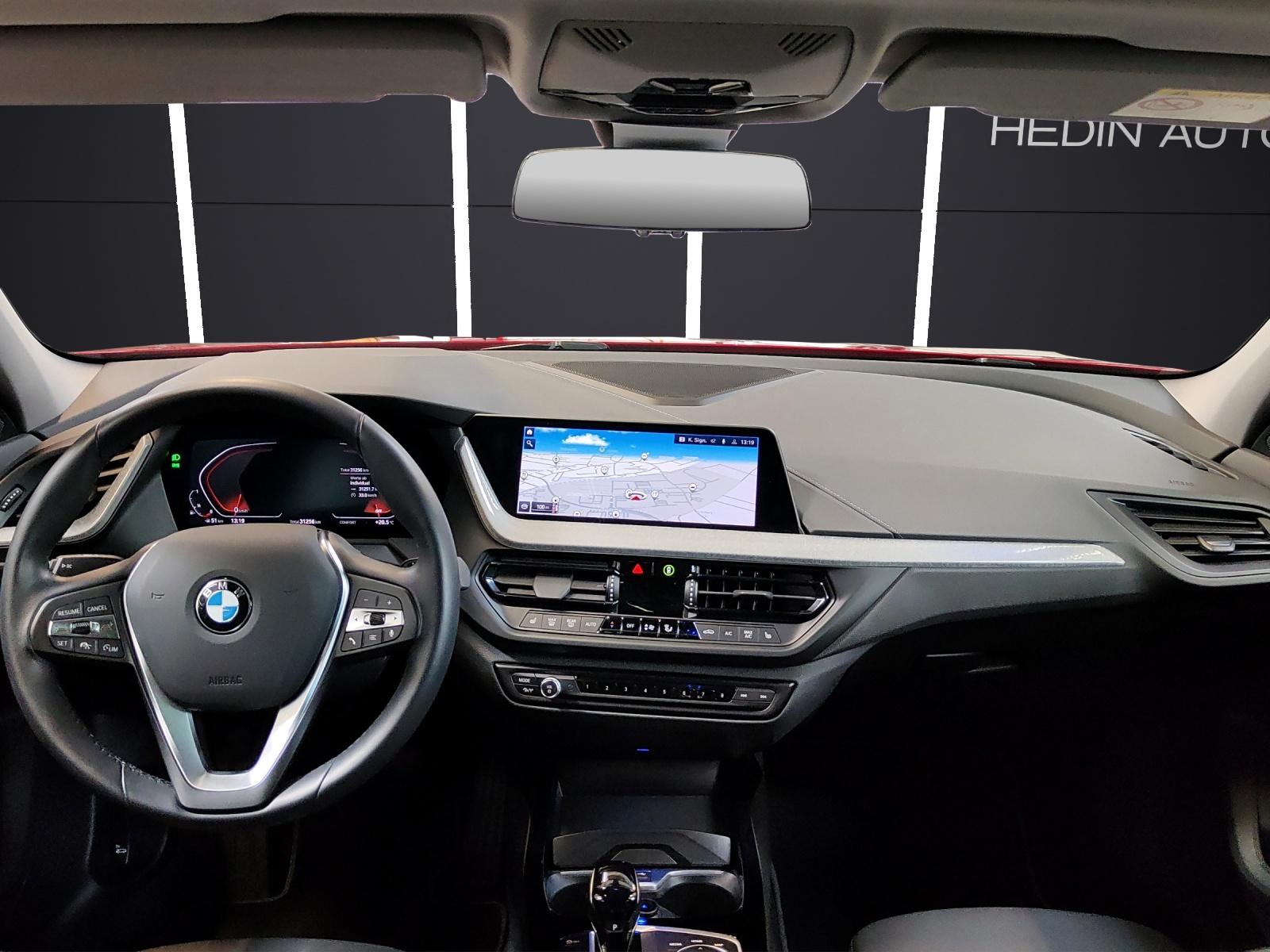 BMW 118i-image-18