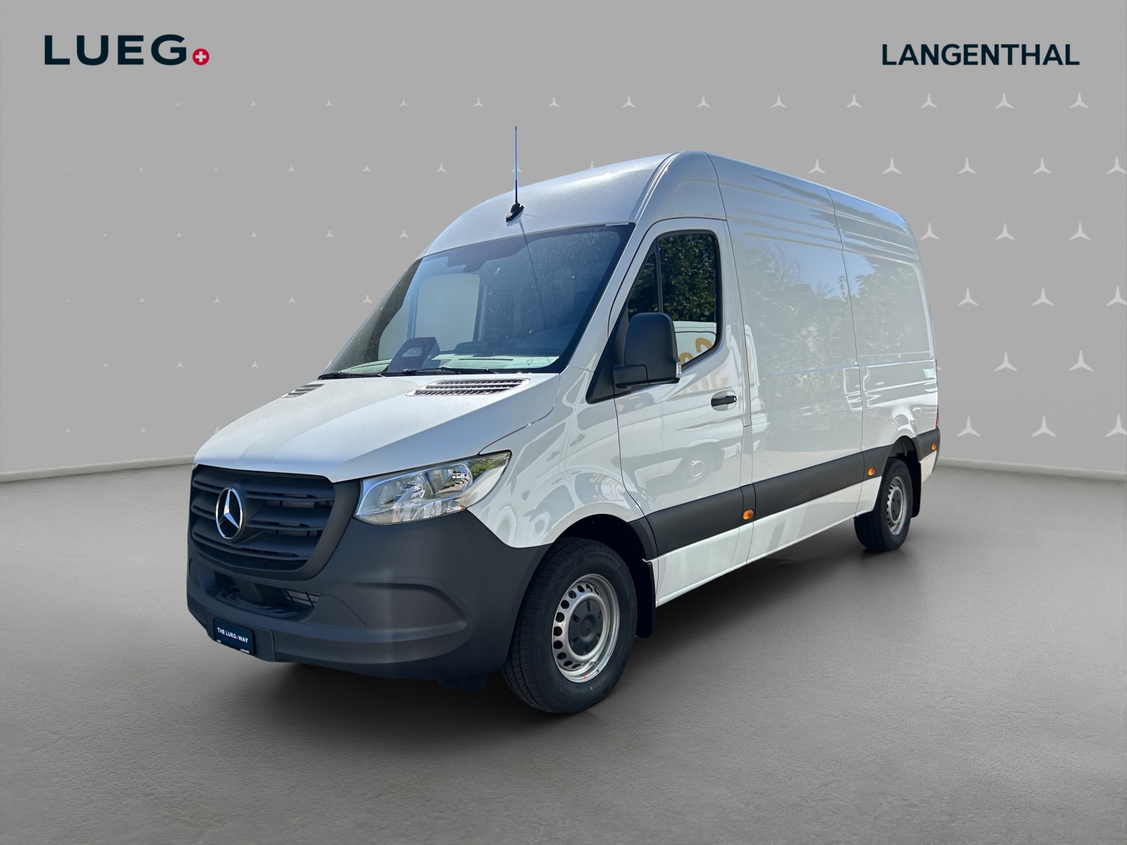MERCEDES-BENZ Sprinter 317 CDI Standard 9G-TRONIC-image-0