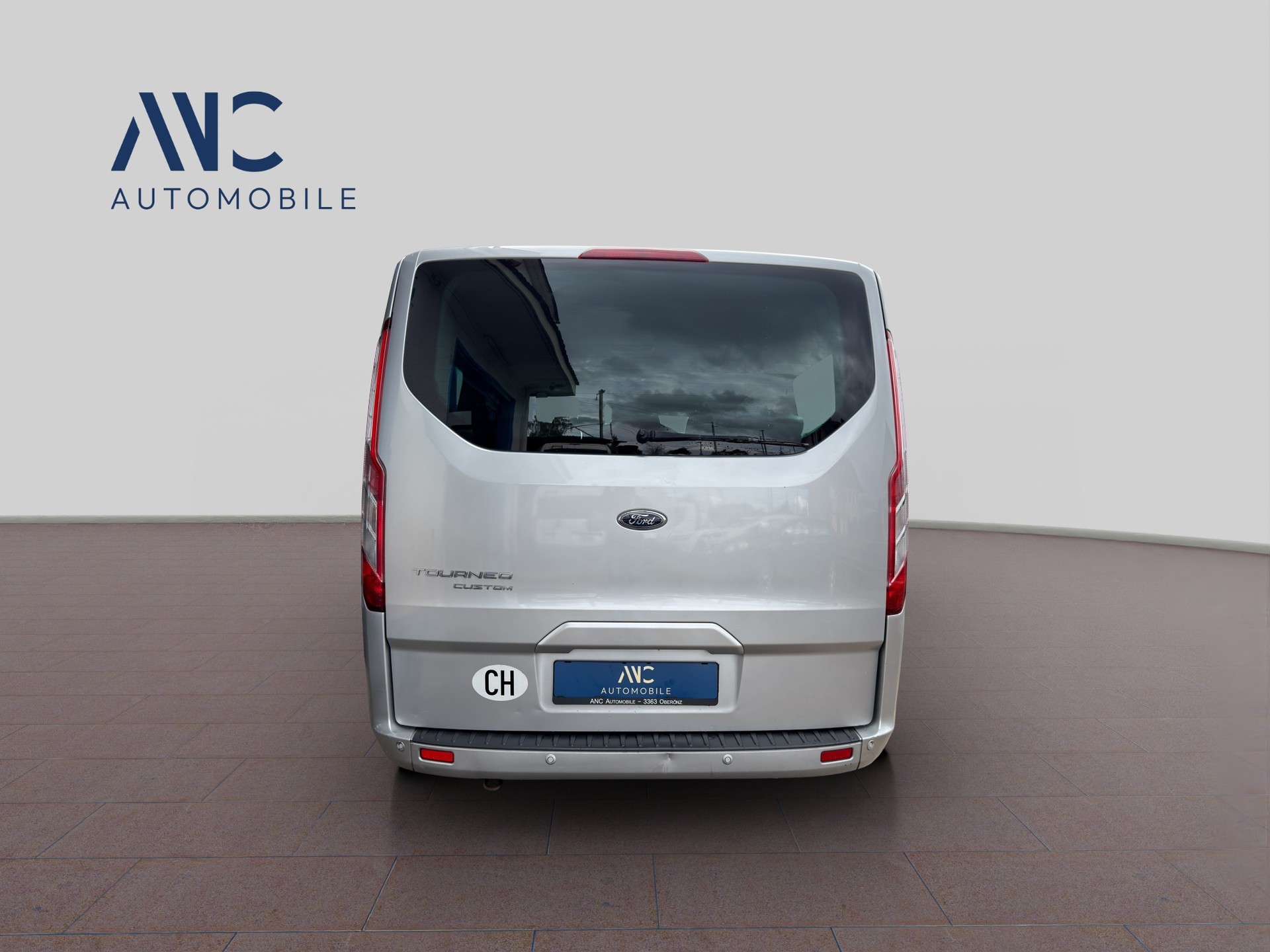 FORD Tourneo Custom 300 L2H1 Titanium-image-4