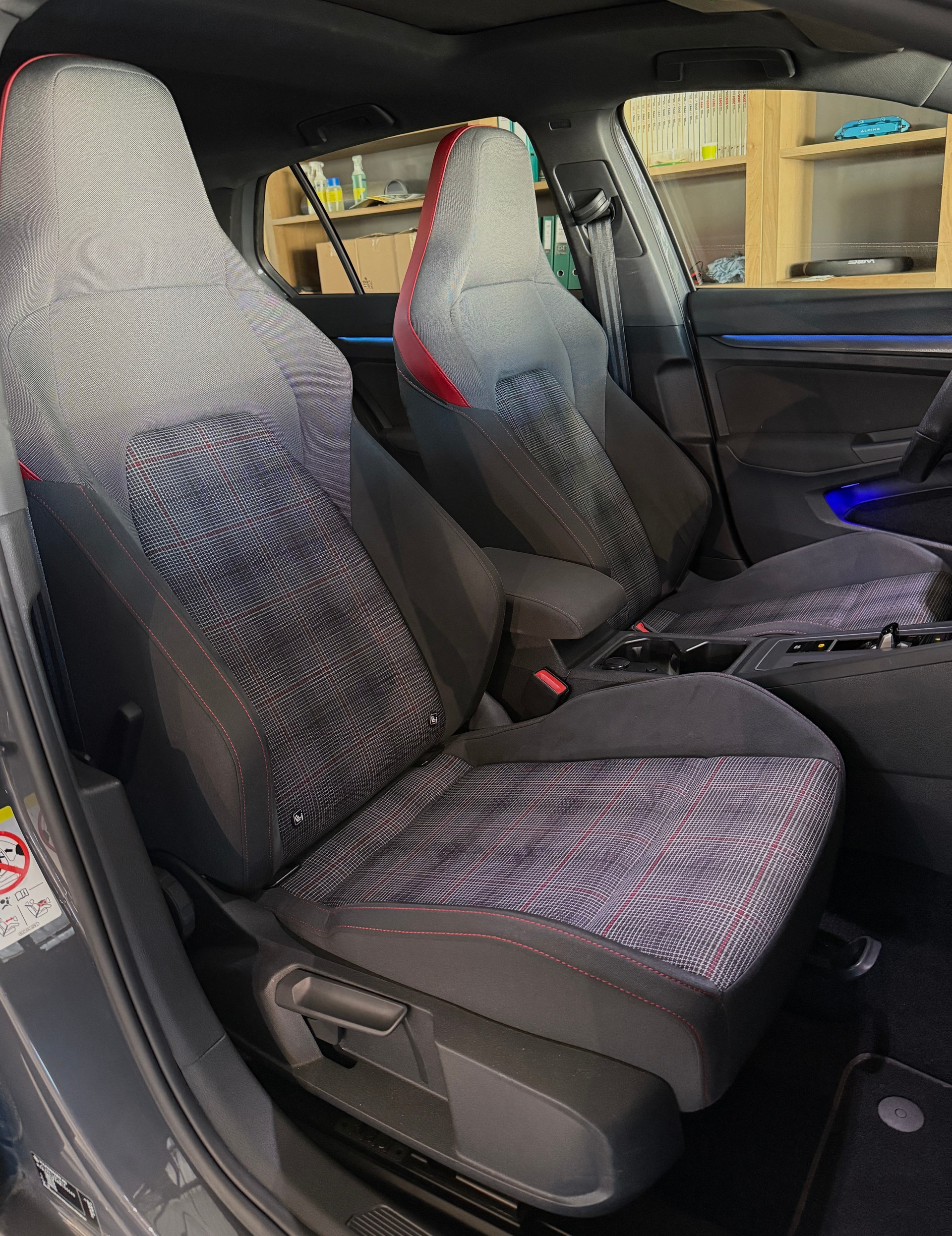 VW Golf 2.0 TSI GTI DSG-image-17