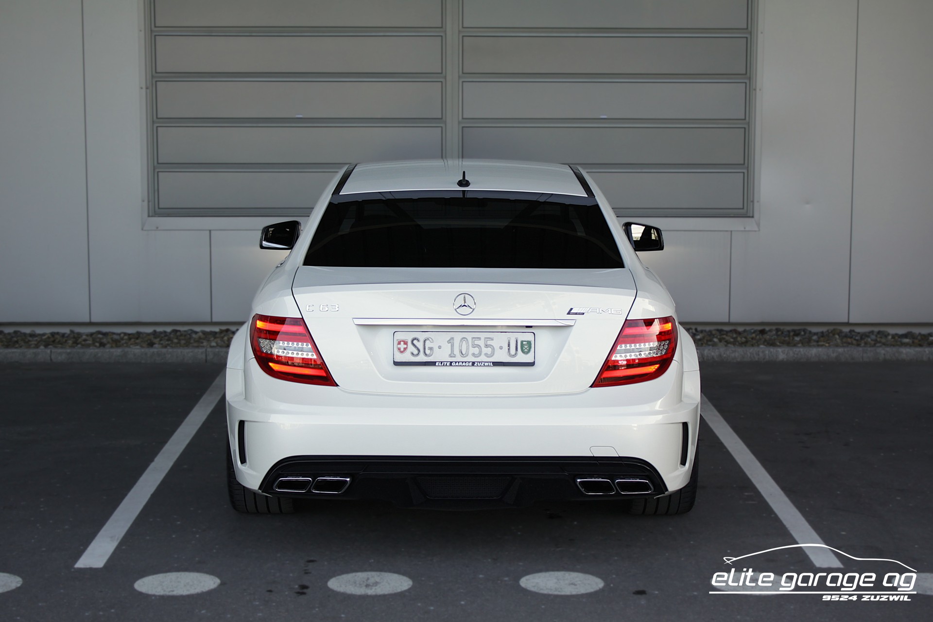 MERCEDES-BENZ C 63 Coupé AMG Black Series-image-3