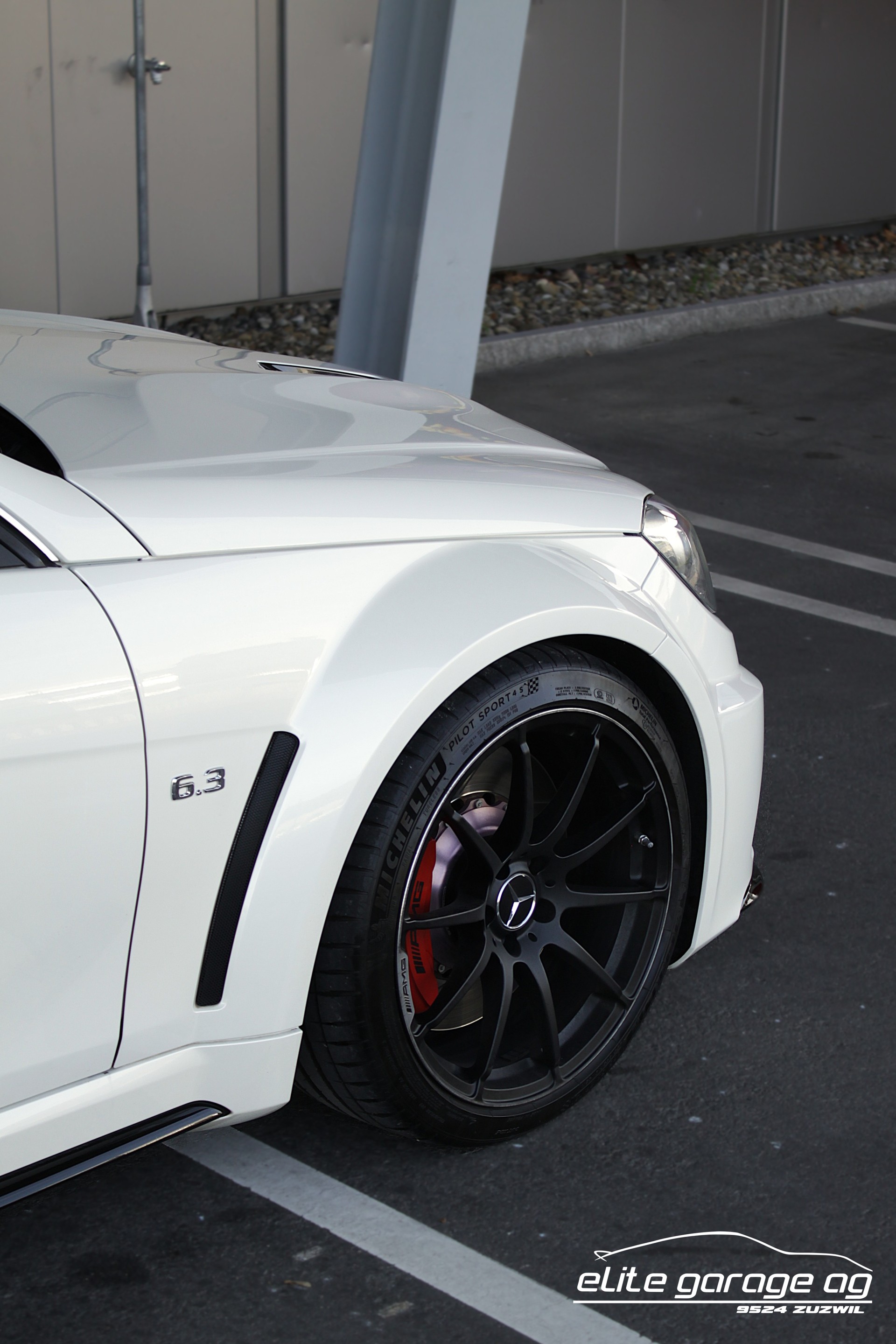 MERCEDES-BENZ C 63 Coupé AMG Black Series-image-10