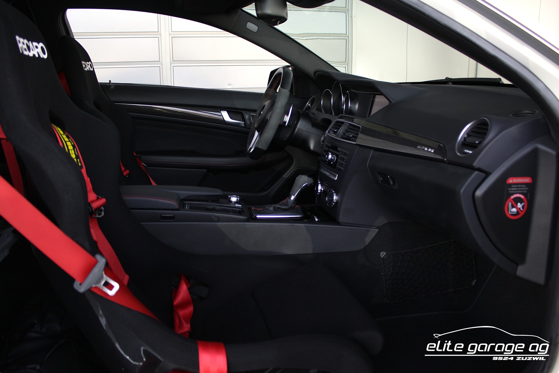 MERCEDES-BENZ C 63 Coupé AMG Black Series-image-14