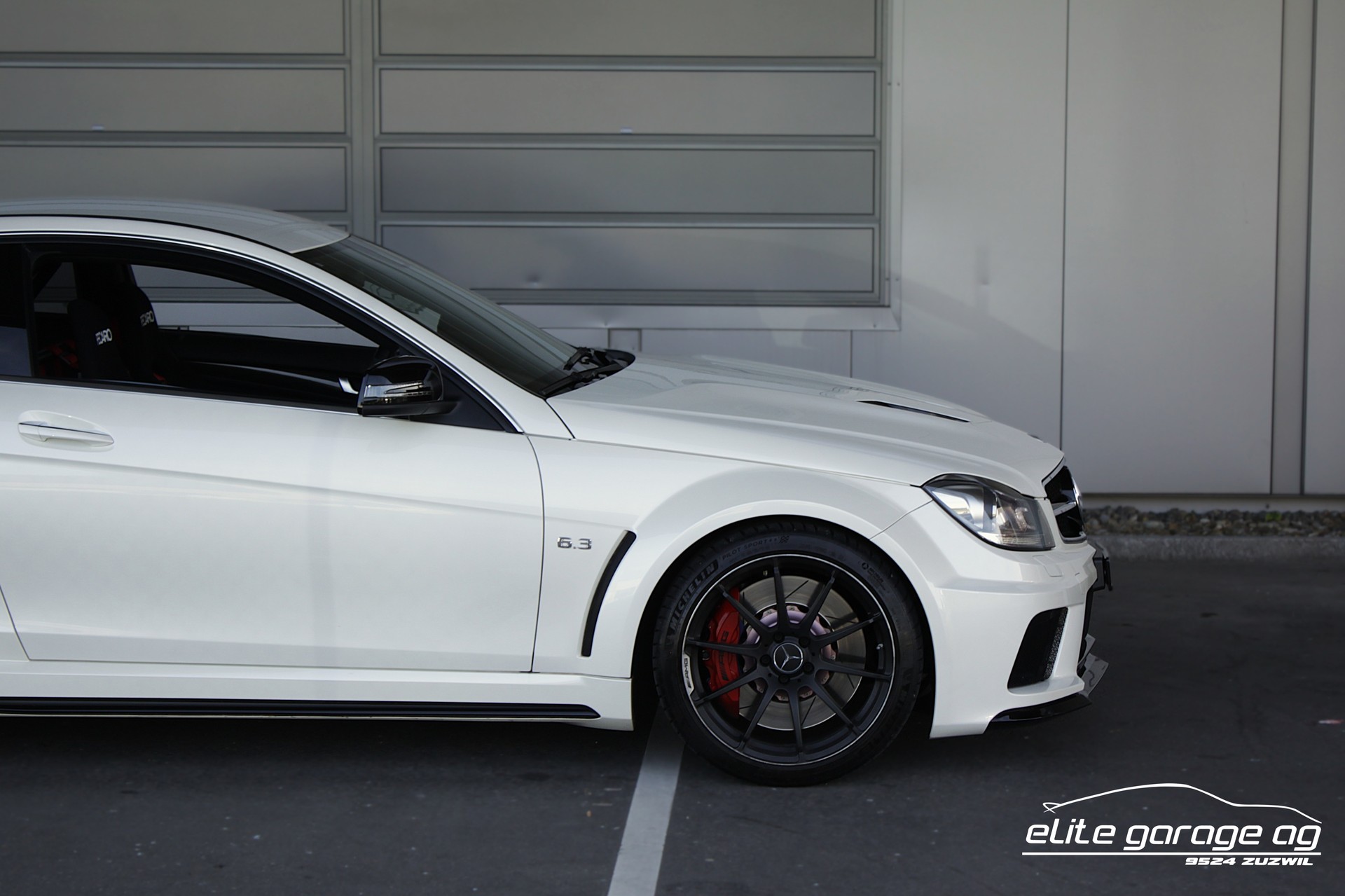 MERCEDES-BENZ C 63 Coupé AMG Black Series-image-9