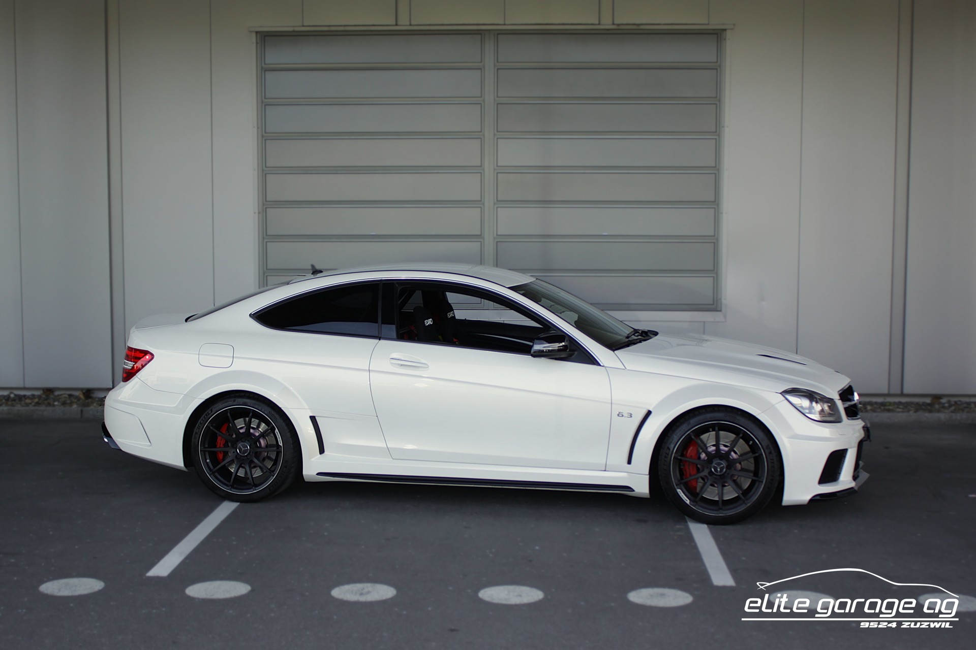 MERCEDES-BENZ C 63 Coupé AMG Black Series-image-6