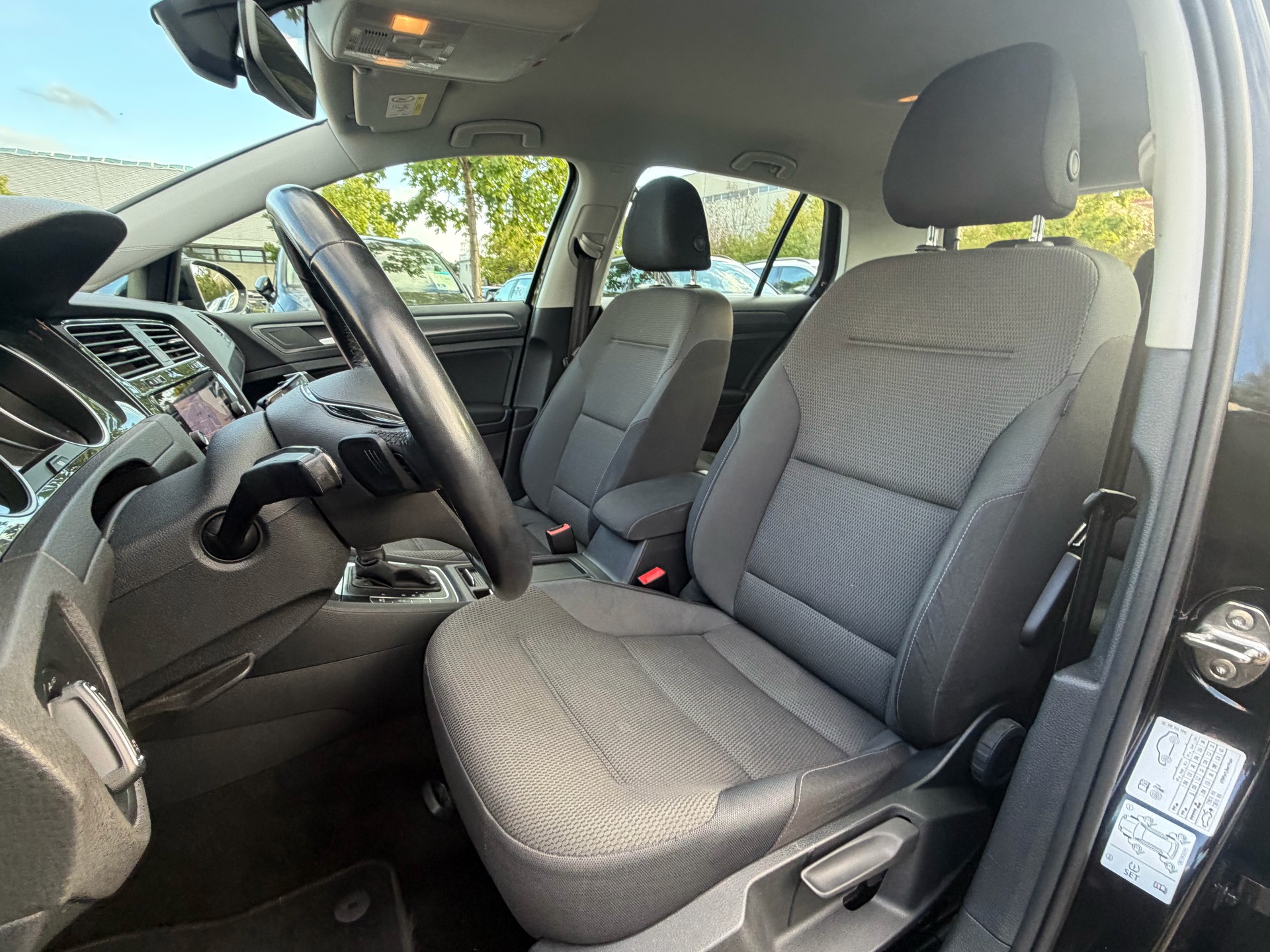 VW Golf 1.5 TSI EVO Comfortline DSG-image-8