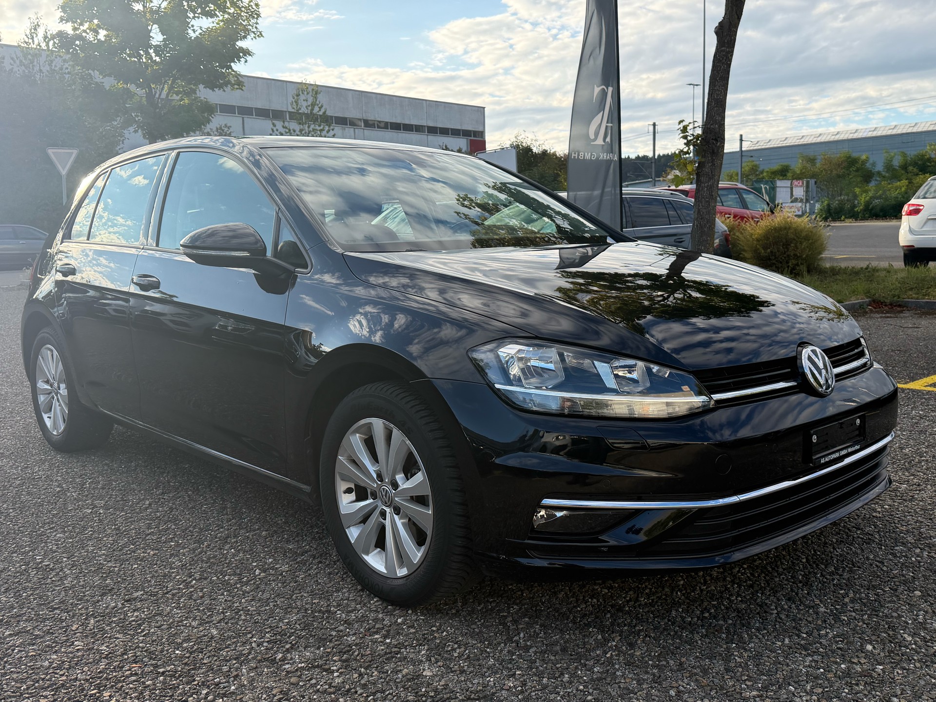 VW Golf 1.5 TSI EVO Comfortline DSG-image-2