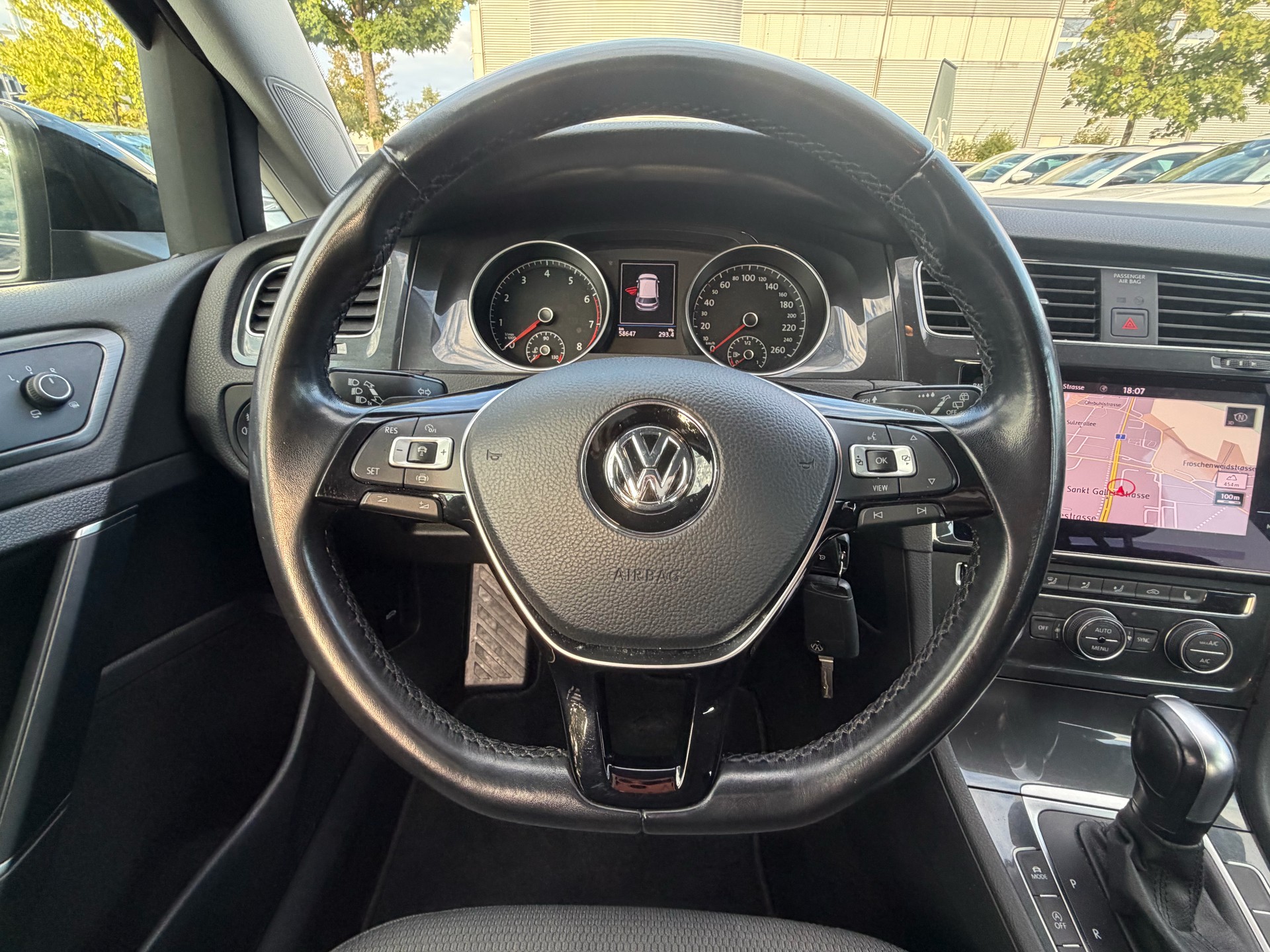 VW Golf 1.5 TSI EVO Comfortline DSG-image-11