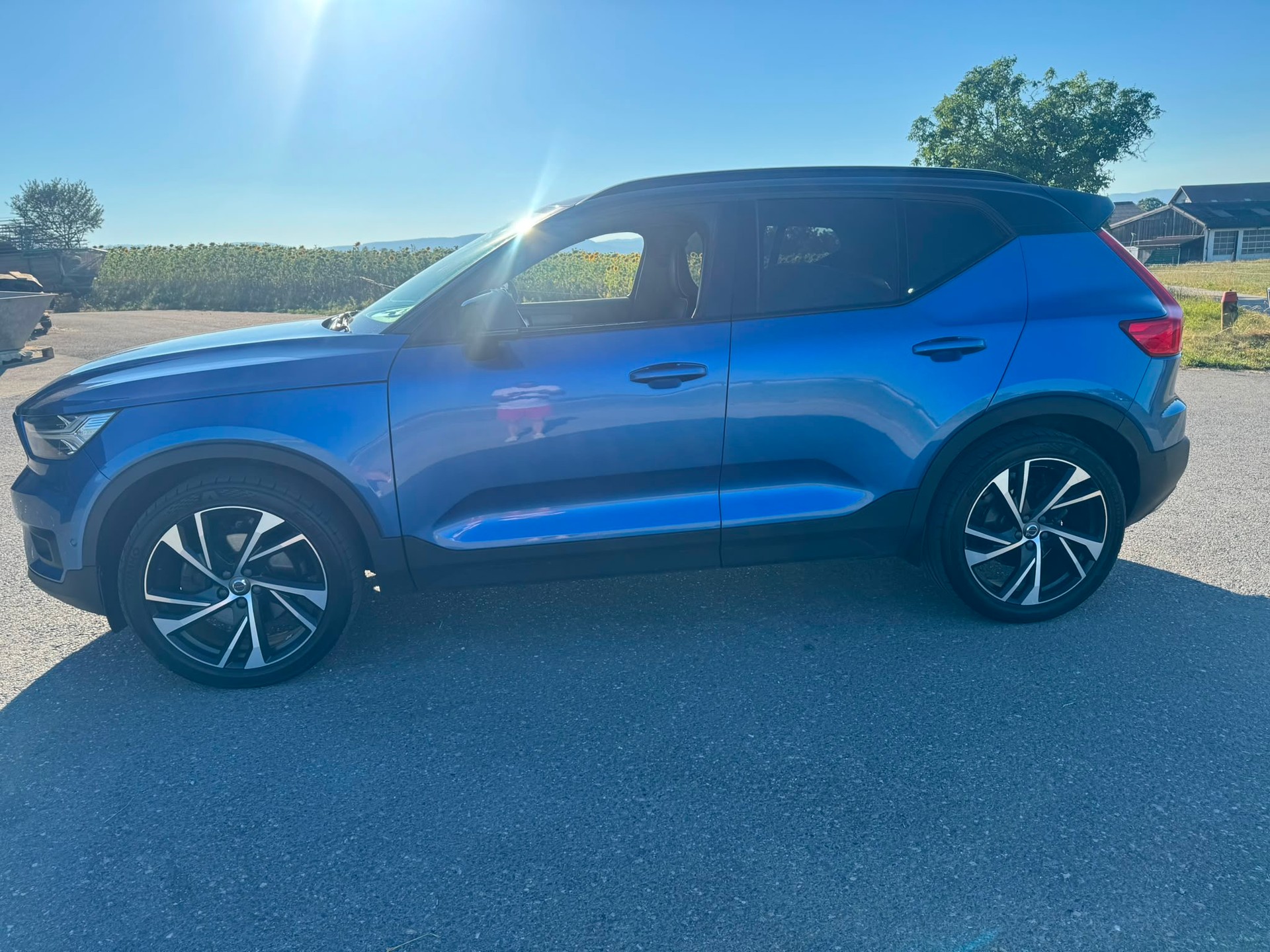 VOLVO XC40 D4 AWD Momentum Geartronic-image-6
