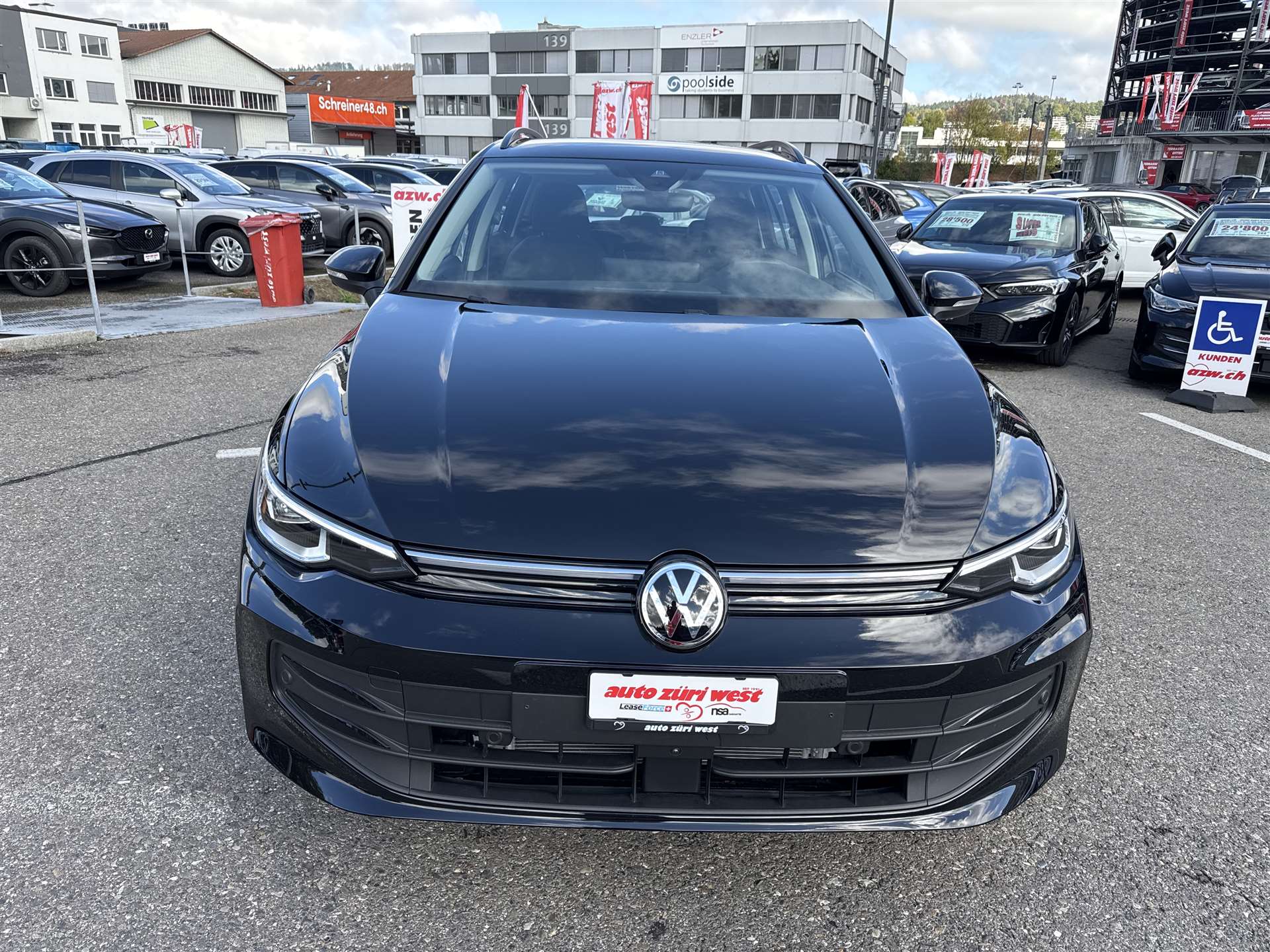 VW Golf Variant 2.0 TDi Life Top-Preis-image-10
