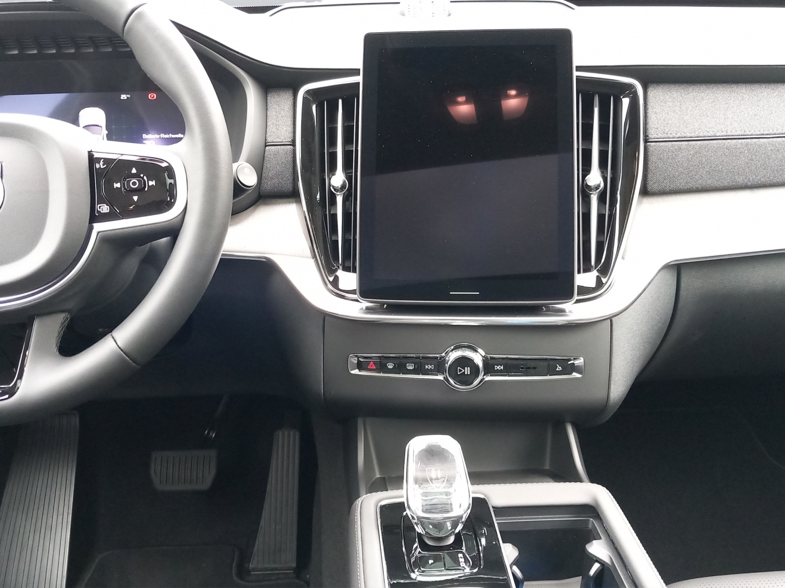 VOLVO XC90 2.0 T8 TE Ultra Dark eAWD-image-11