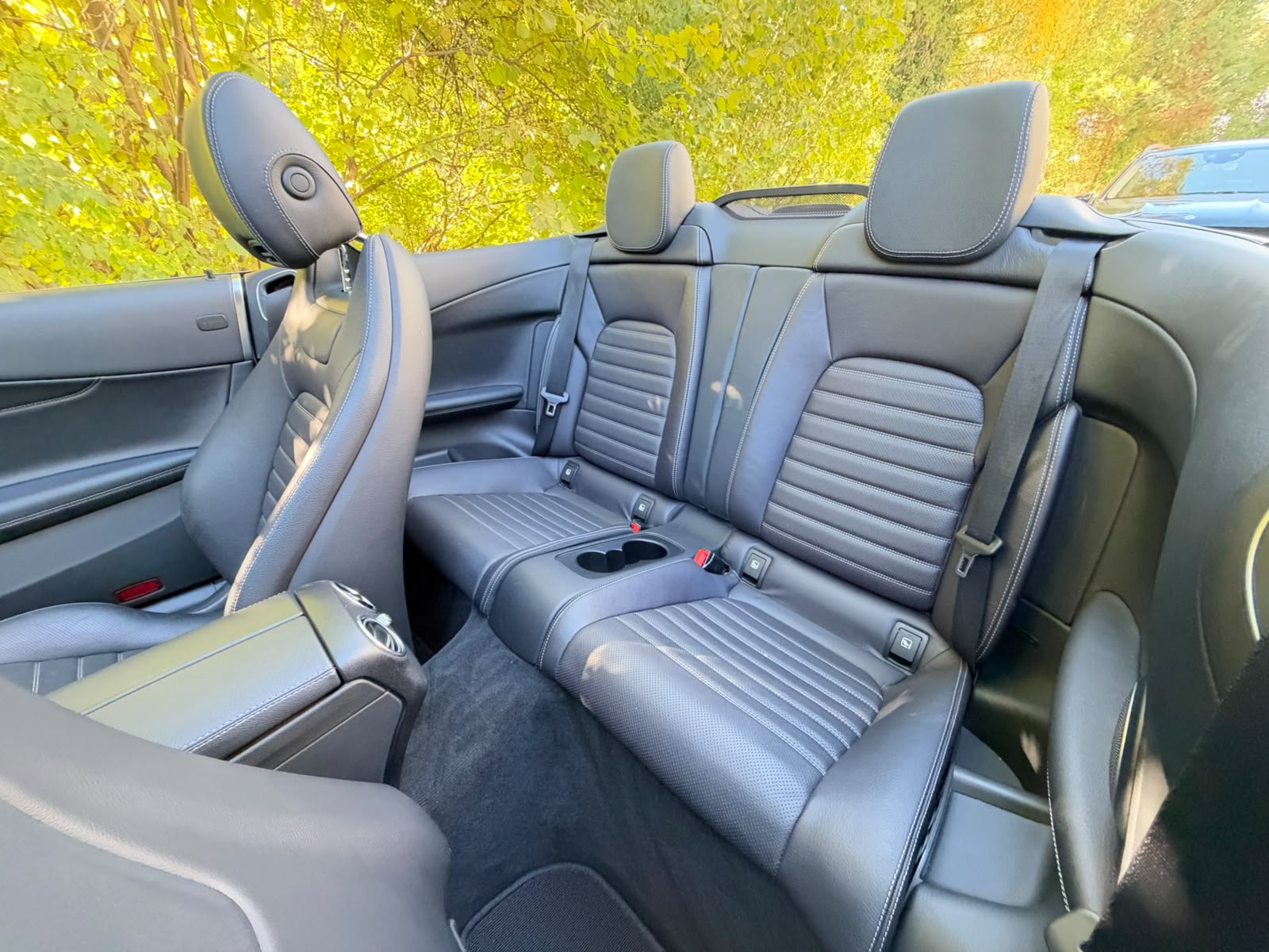MERCEDES-BENZ C 250 Cabriolet AMG Line 9G-Tronic NIGHT Edition-image-20