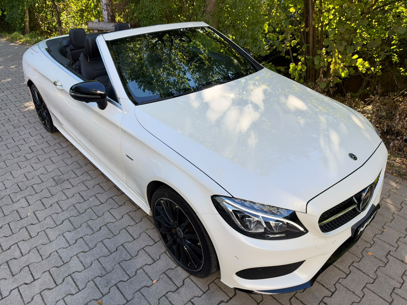 MERCEDES-BENZ C 250 Cabriolet AMG Line 9G-Tronic NIGHT Edition-image-12