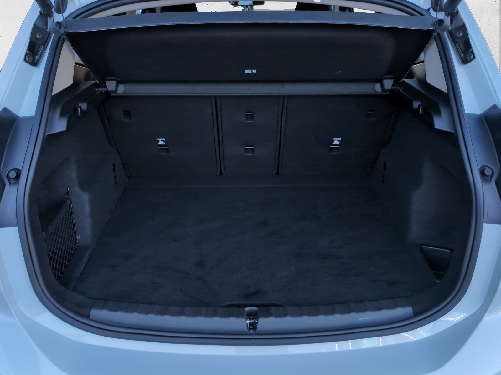 BMW 218i Active Tourer-image-14