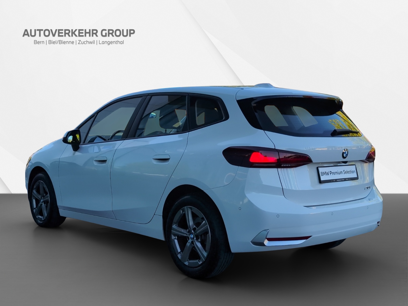 BMW 218i Active Tourer-image-3