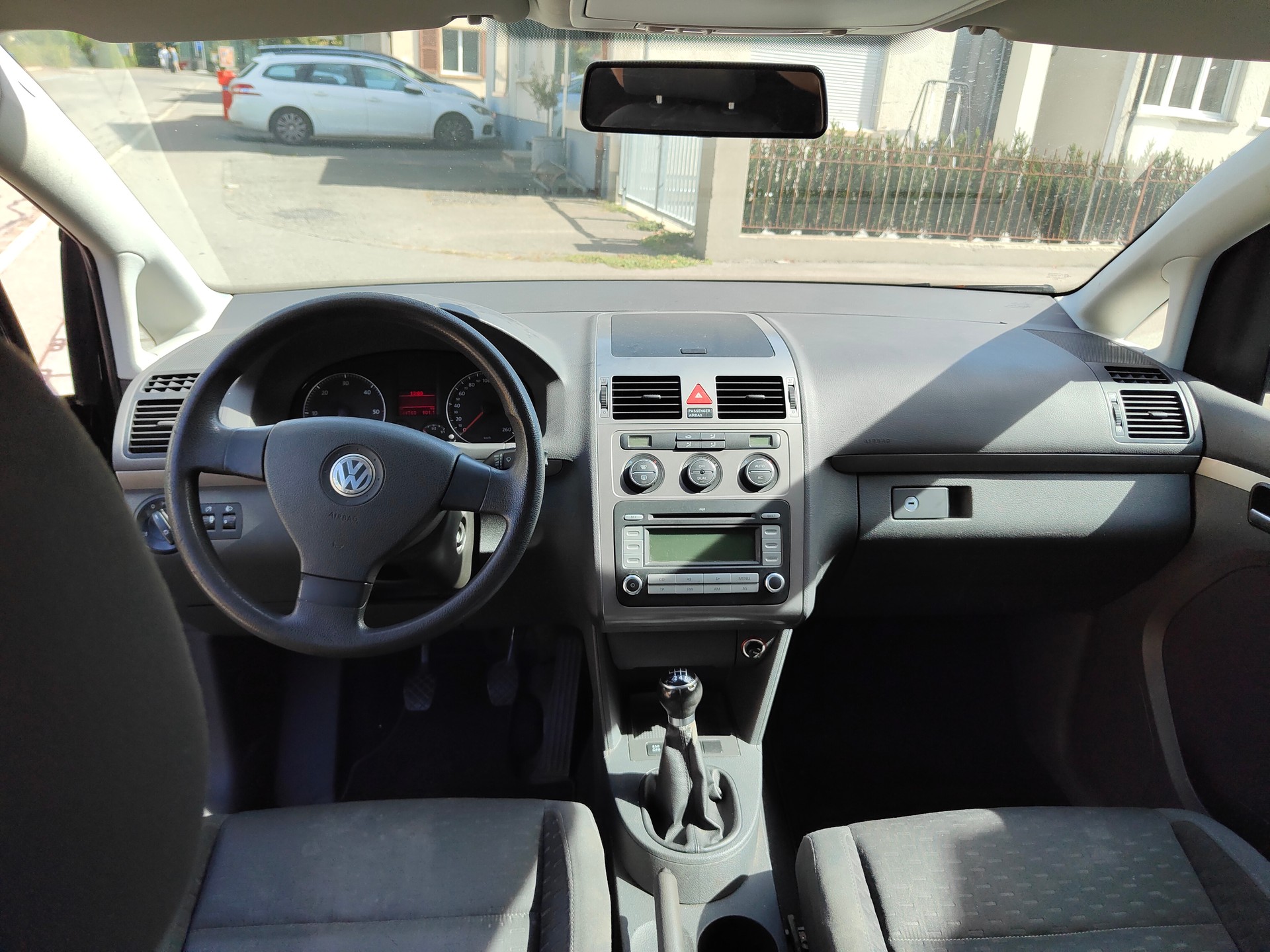 VW 1.9 TDI DPF 105 Conceptline-image-5