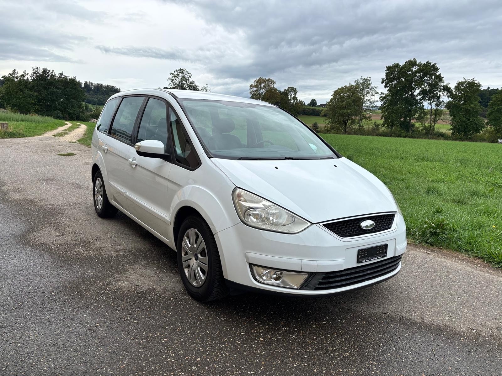 FORD Galaxy 2.0 TDCi Ambiente Automatic-image-15