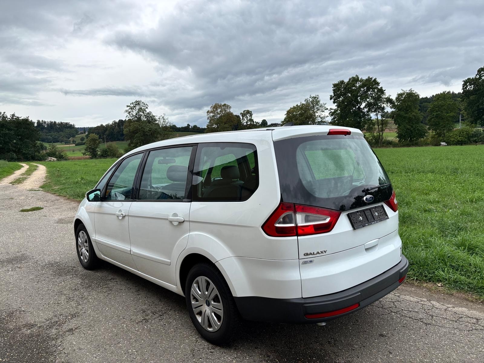 FORD Galaxy 2.0 TDCi Ambiente Automatic-image-7
