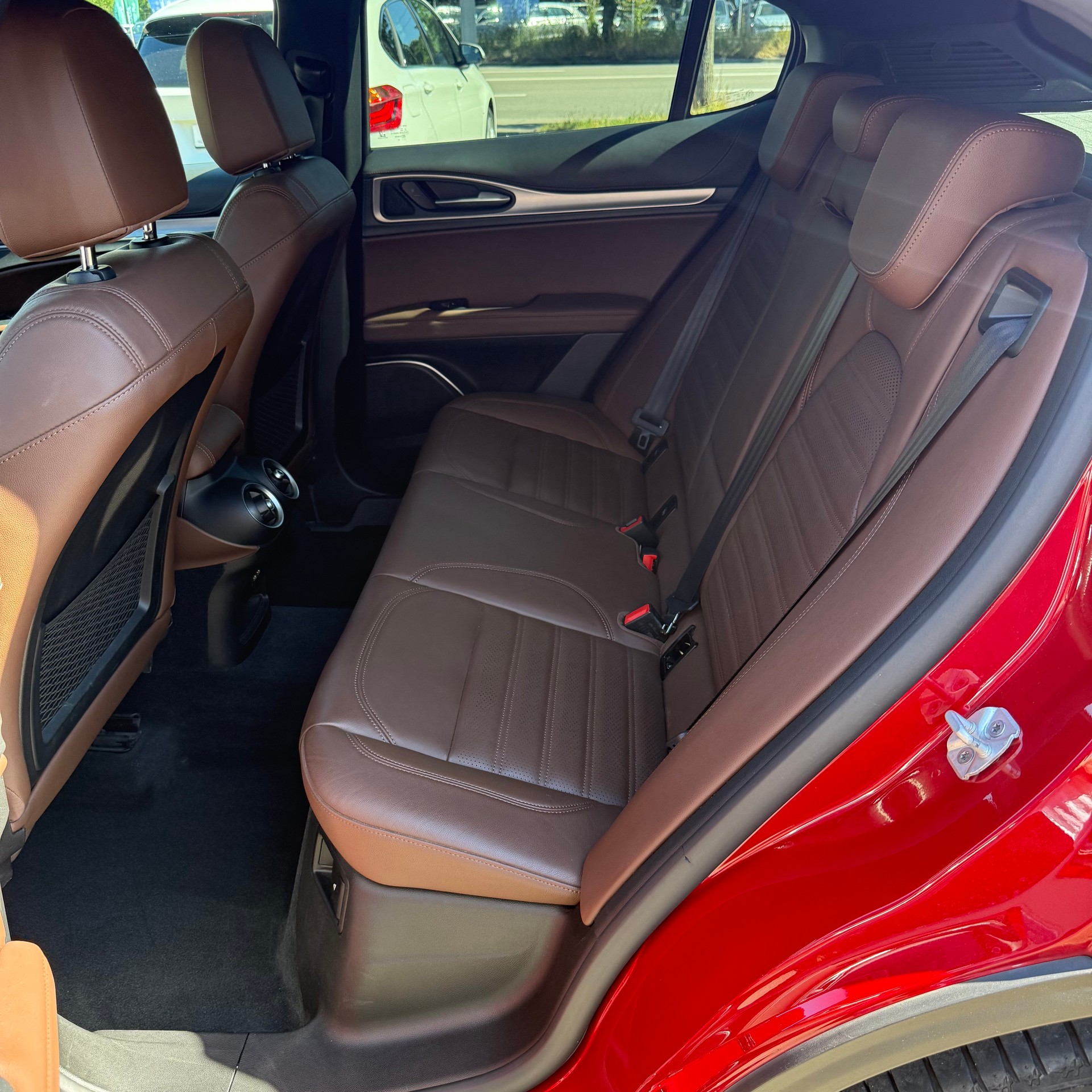 ALFA ROMEO Stelvio 2.0 Sport Q4 Automatic *PANORAMA-DACH - LEDER BRAUN - ROT MET - ANHÄNGERKUPPLUNG*-image-10
