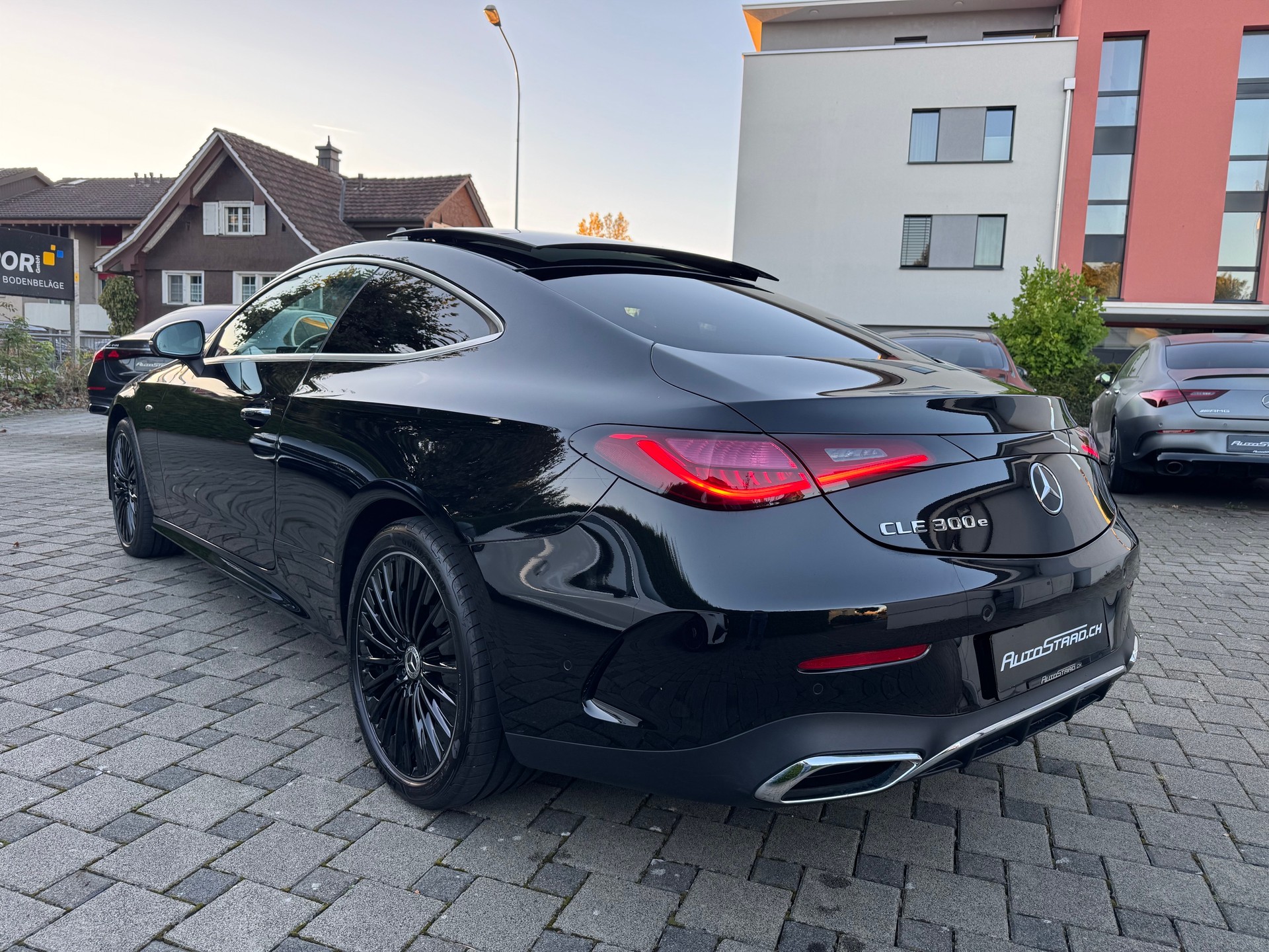 MERCEDES-BENZ CLE 300 e Coupé AMG Line 9G-Tronic-image-5