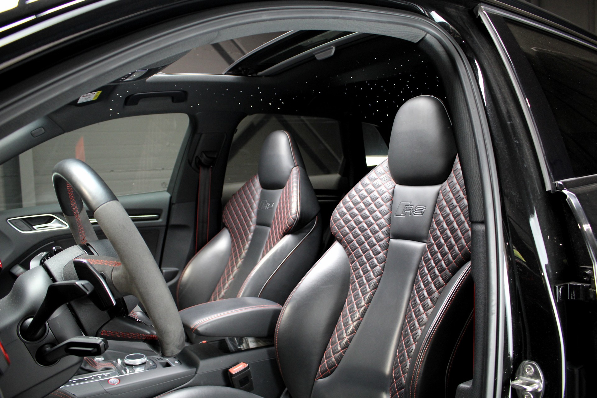 AUDI RS3 Sportback 2.5 TSI quattro S-tronic-image-3