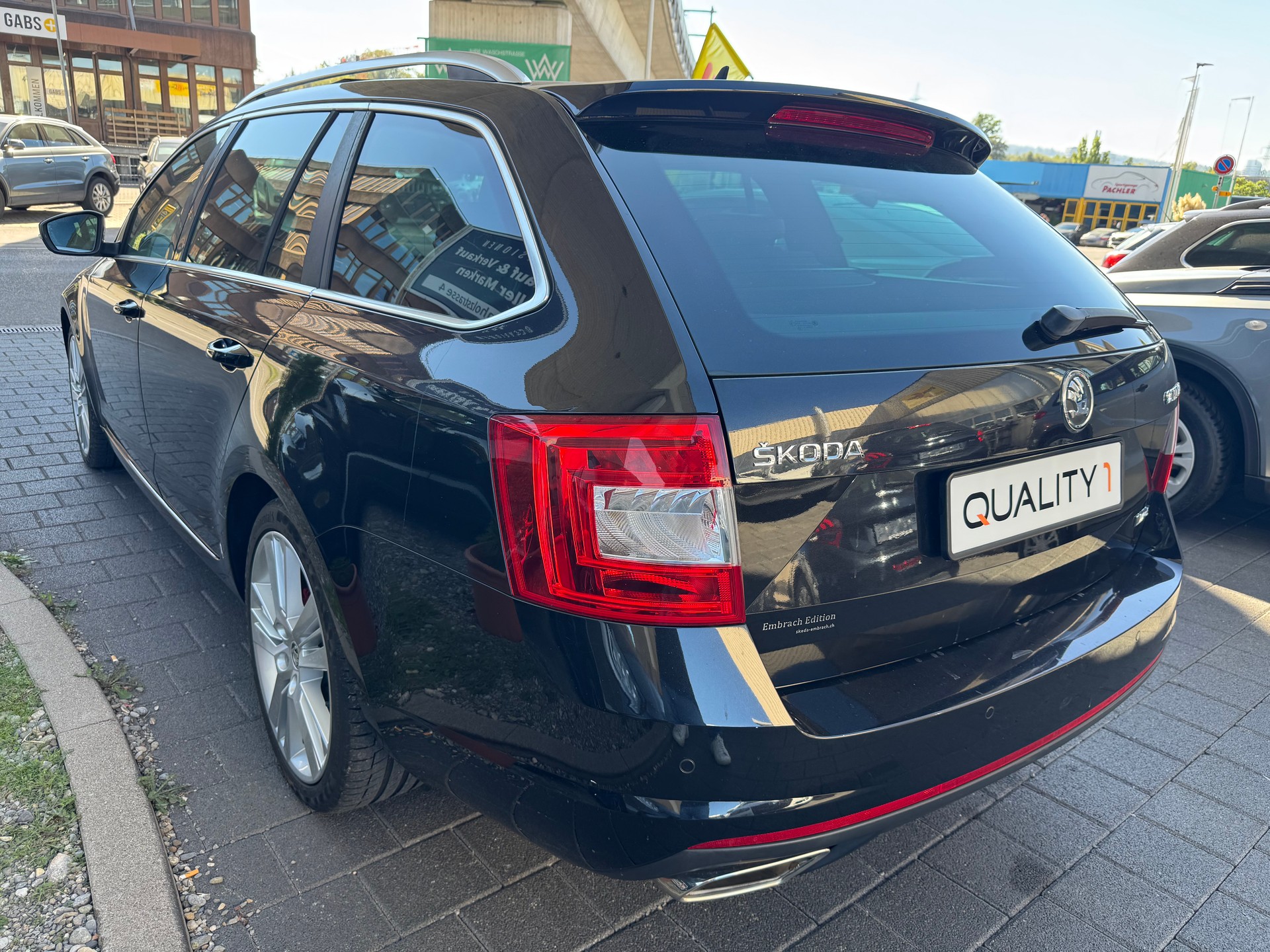 SKODA Octavia Combi 2.0 TSI RS DSG-image-3