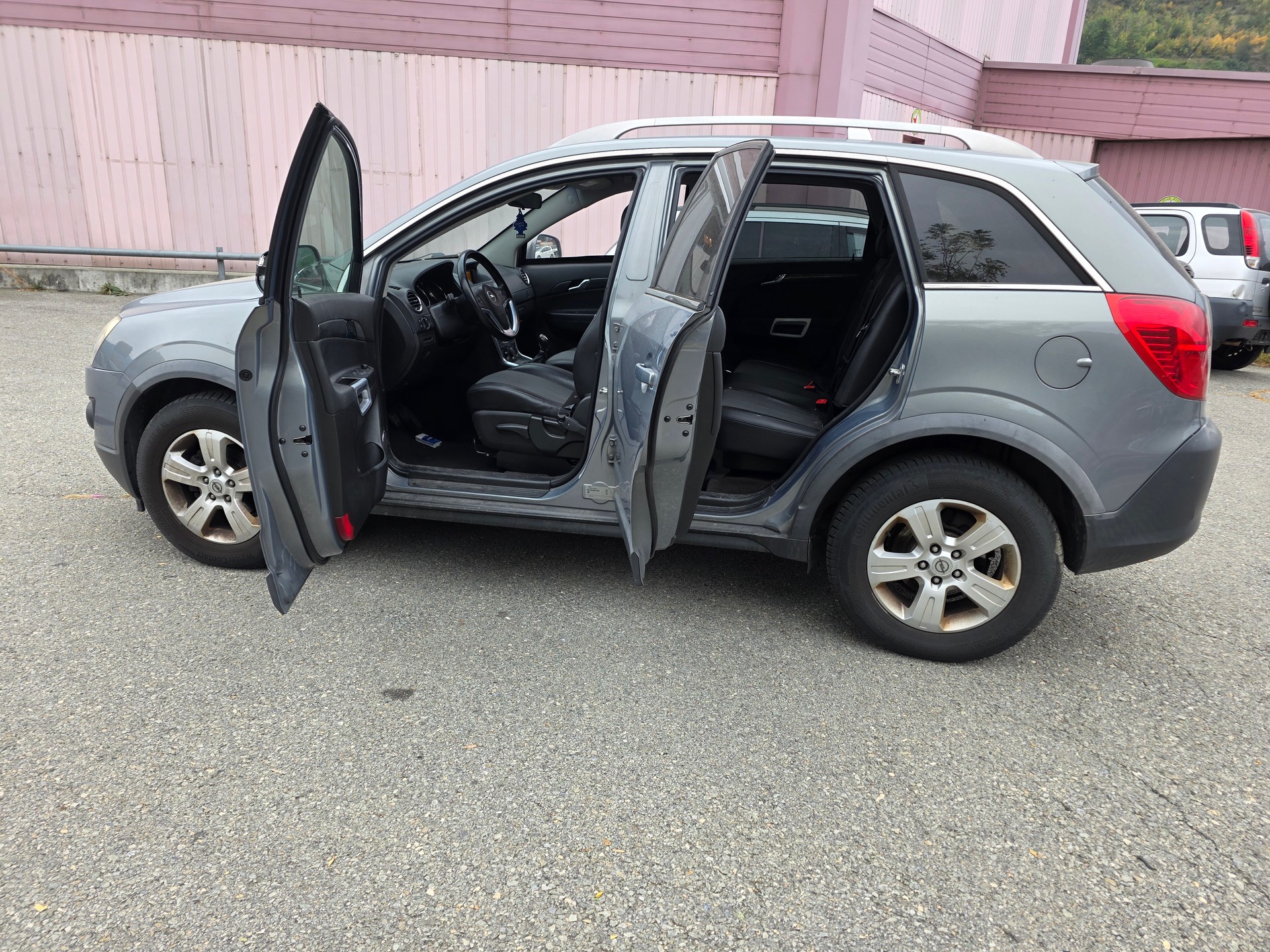OPEL Antara 2.2 CDTi Cosmo 4WD Automatic-image-8
