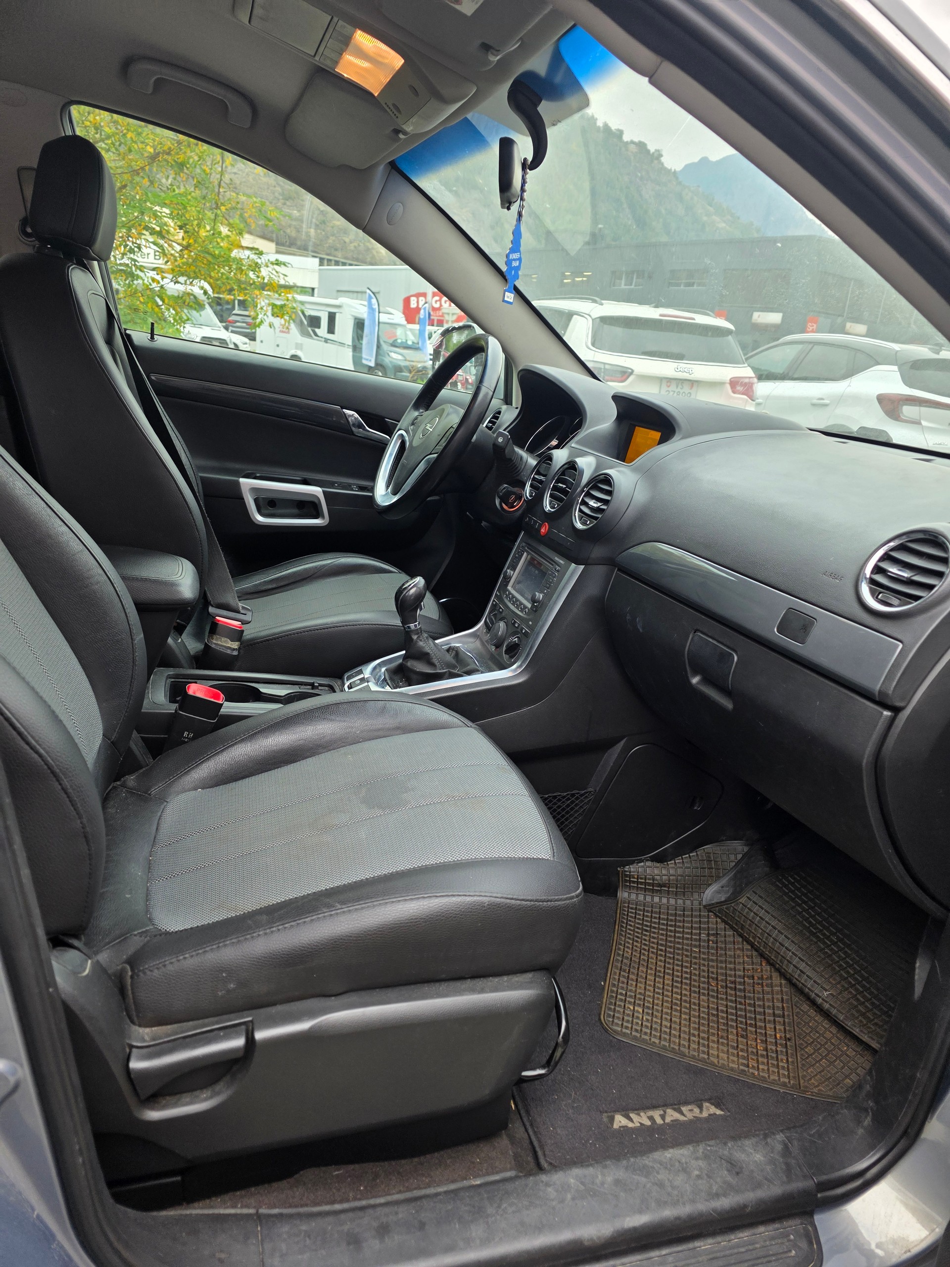 OPEL Antara 2.2 CDTi Cosmo 4WD Automatic-image-7