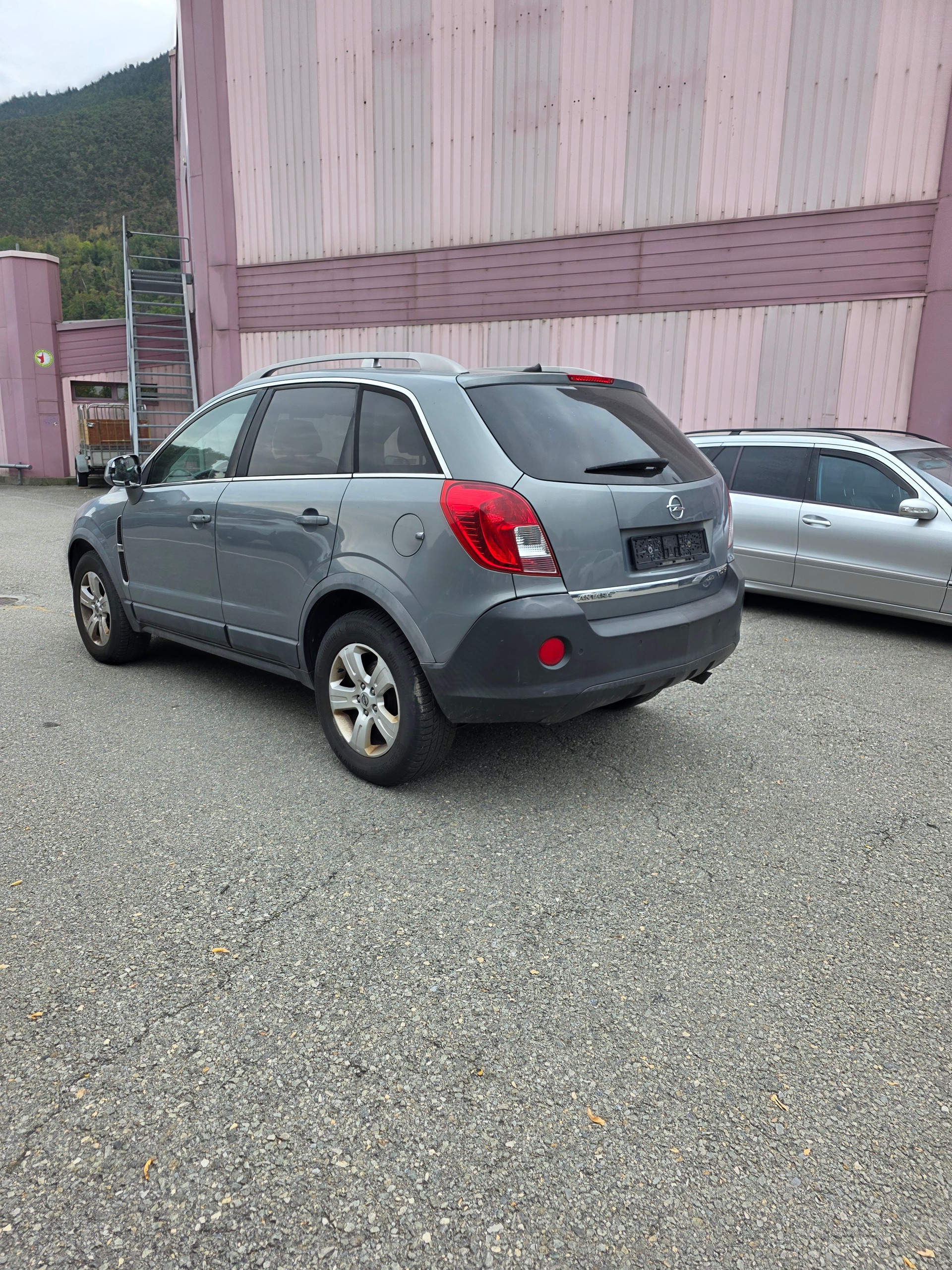 OPEL Antara 2.2 CDTi Cosmo 4WD Automatic-image-4