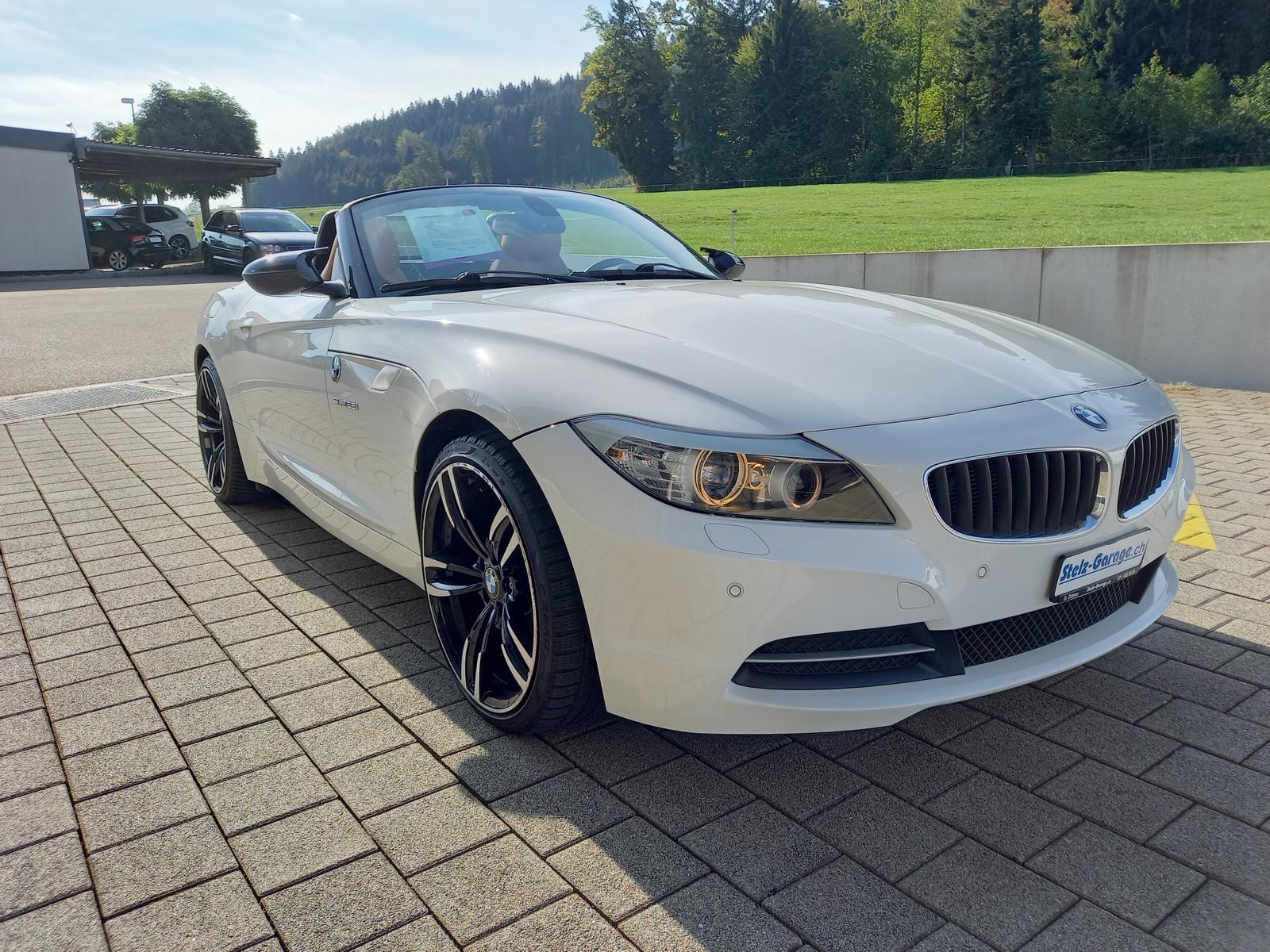 BMW Z4 sDrive23i-image-3