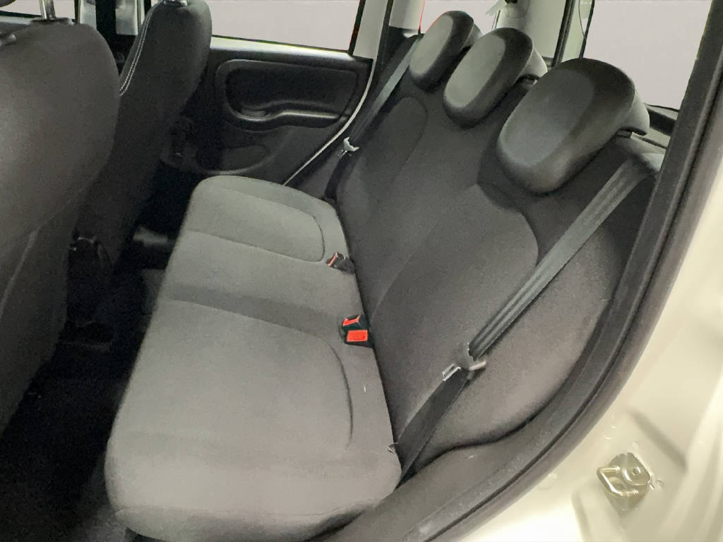 FIAT Panda 1.0 Hybrid Cult-image-8