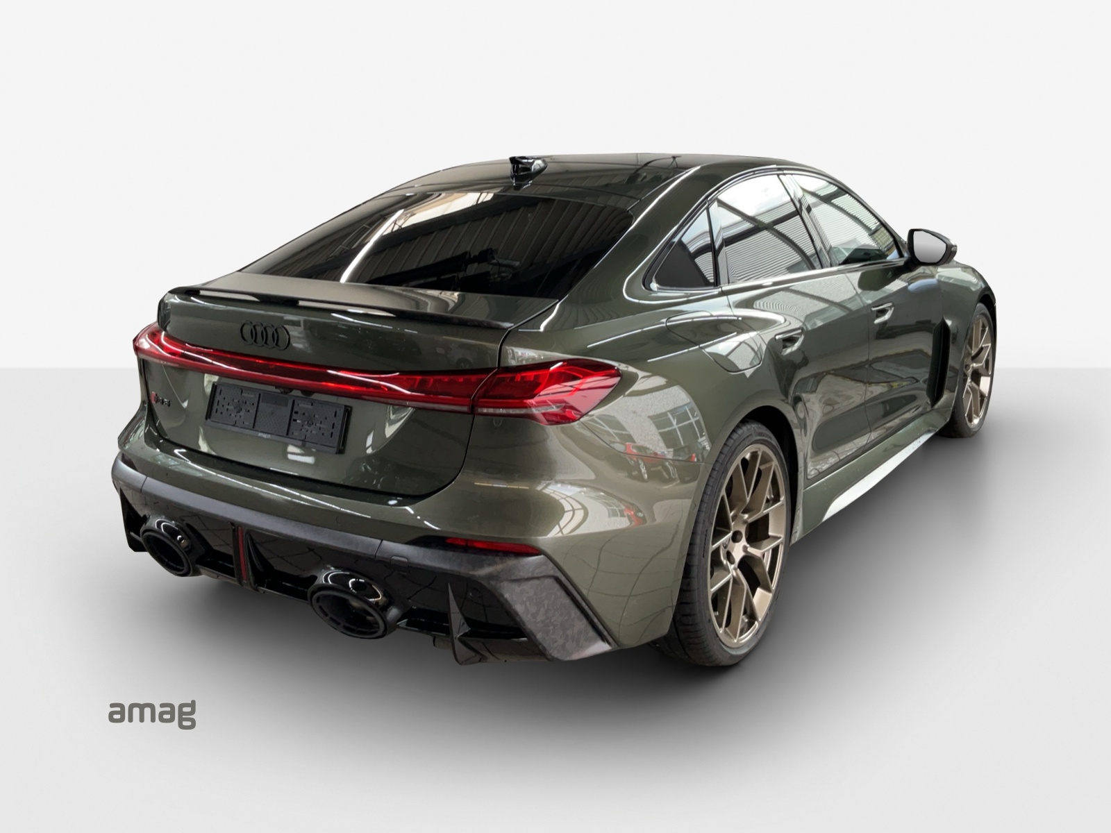 AUDI RS 5 Limousine TFSI 470 kW Tiptronic quattro-image-4