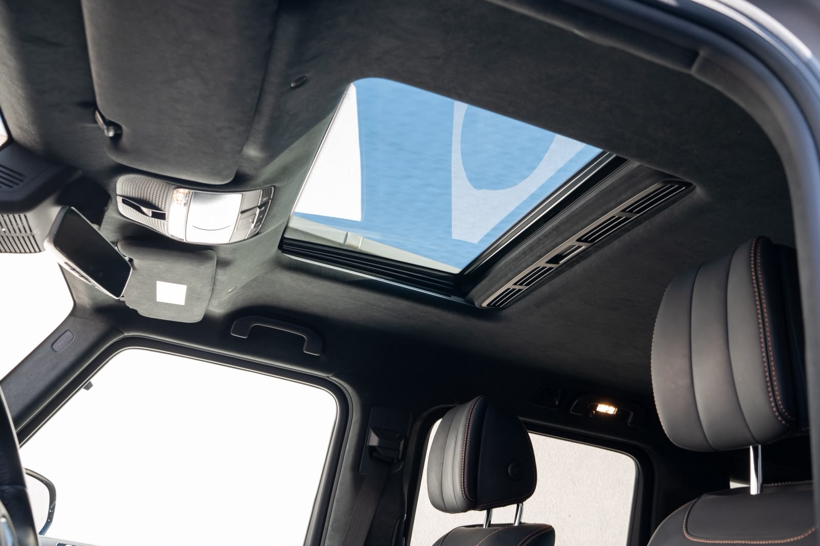 MERCEDES-BENZ G 500 AMG Line 9G-Tronic-image-8