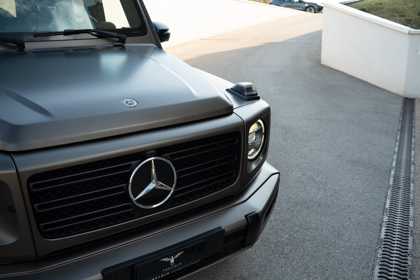 MERCEDES-BENZ G 500 AMG Line 9G-Tronic-image-2