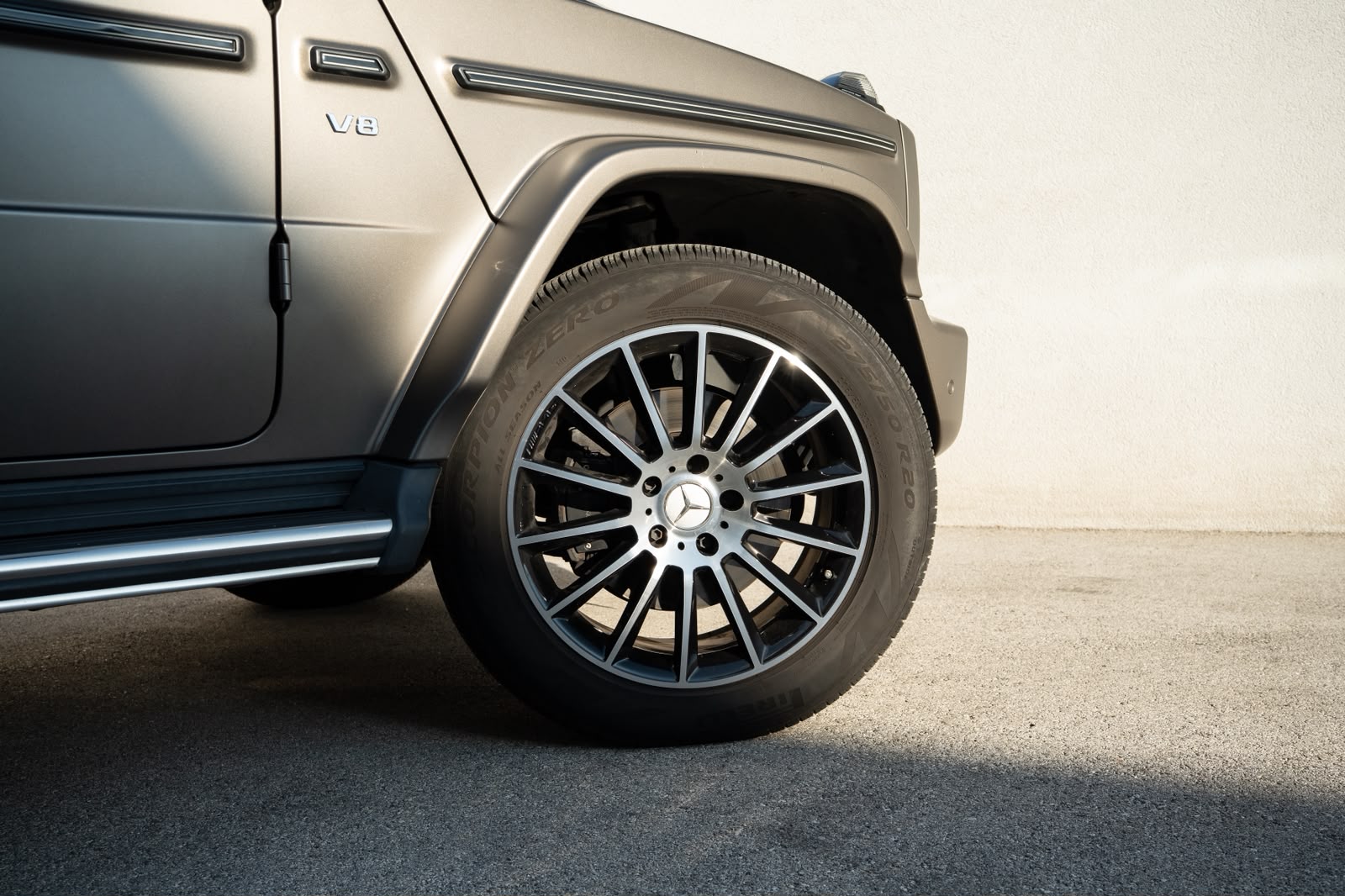 MERCEDES-BENZ G 500 AMG Line 9G-Tronic-image-11