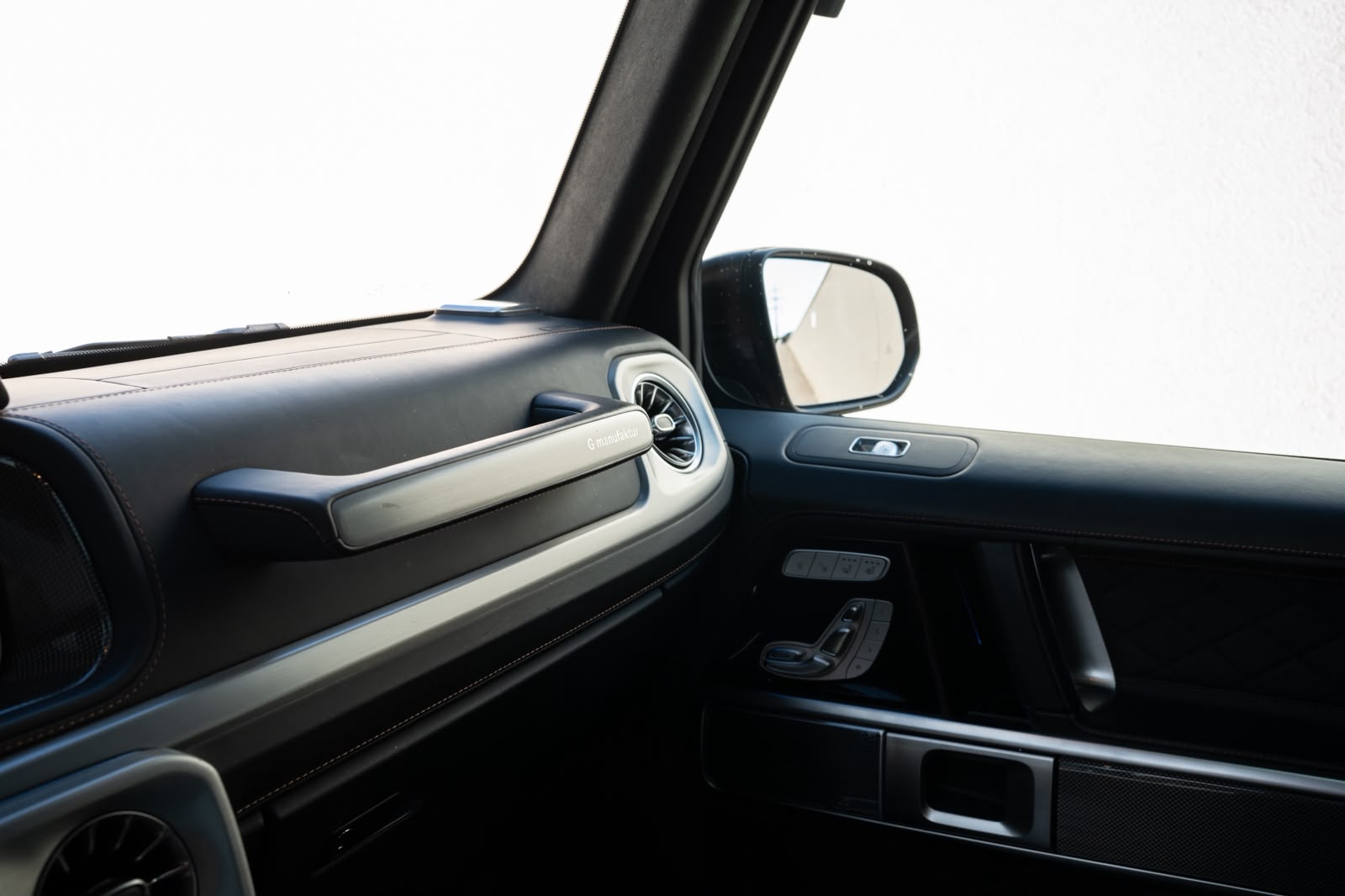 MERCEDES-BENZ G 500 AMG Line 9G-Tronic-image-9