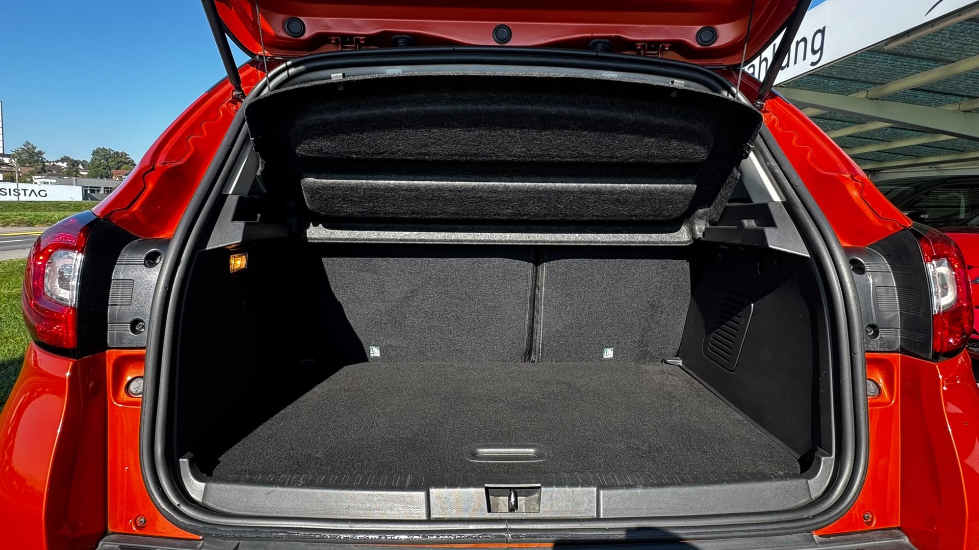 RENAULT Captur 1.2 T 16V Dynamique EDC-image-12