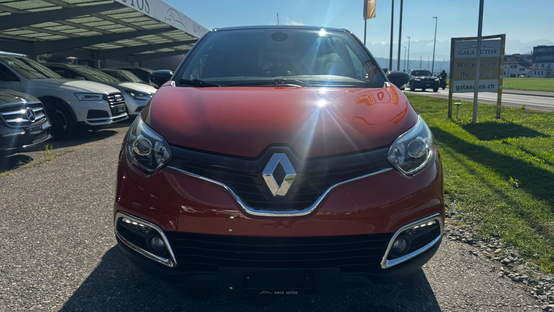 RENAULT Captur 1.2 T 16V Dynamique EDC-image-1