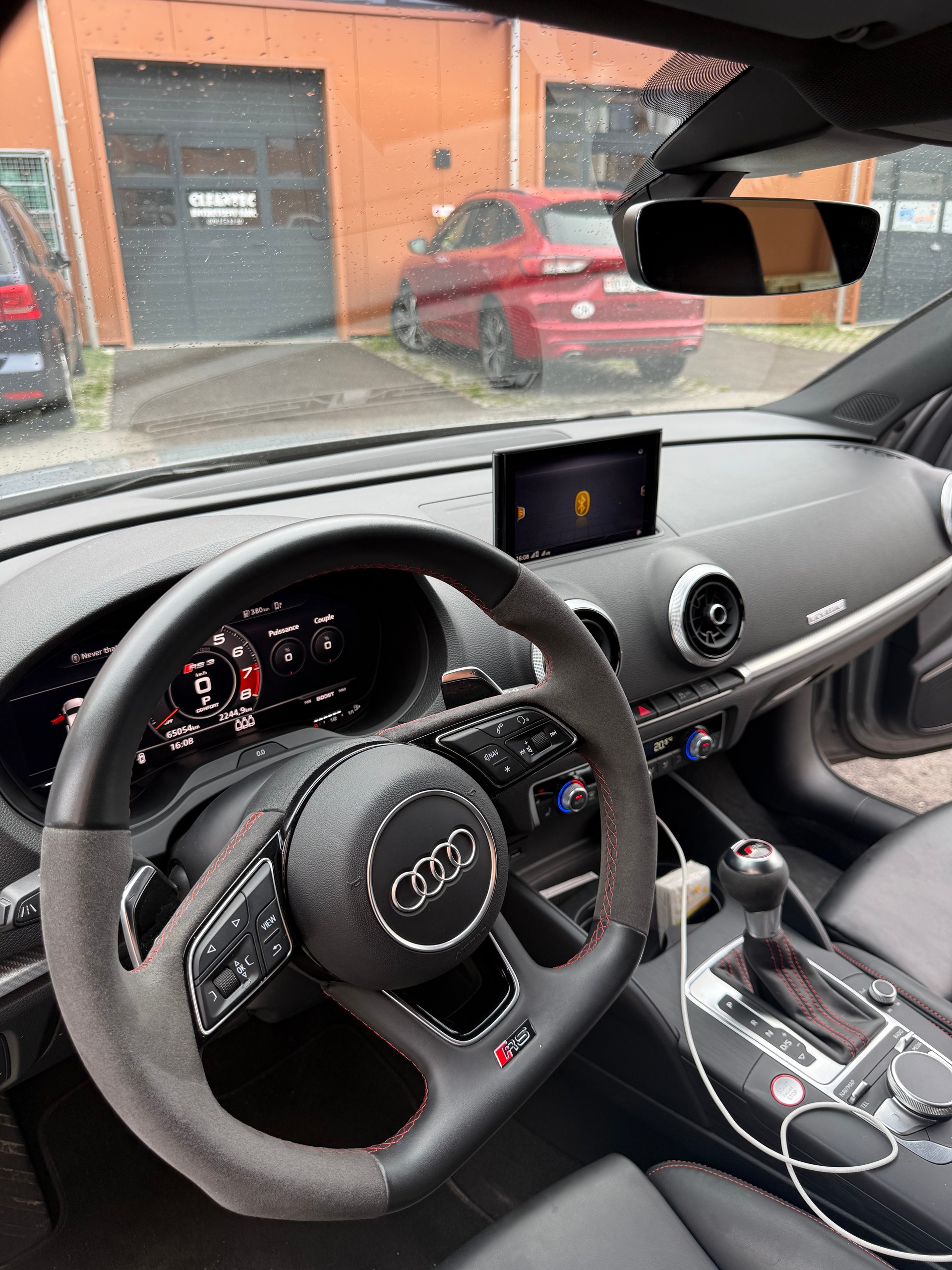AUDI 2.5 T FSI quattro S-Tronic-image-5