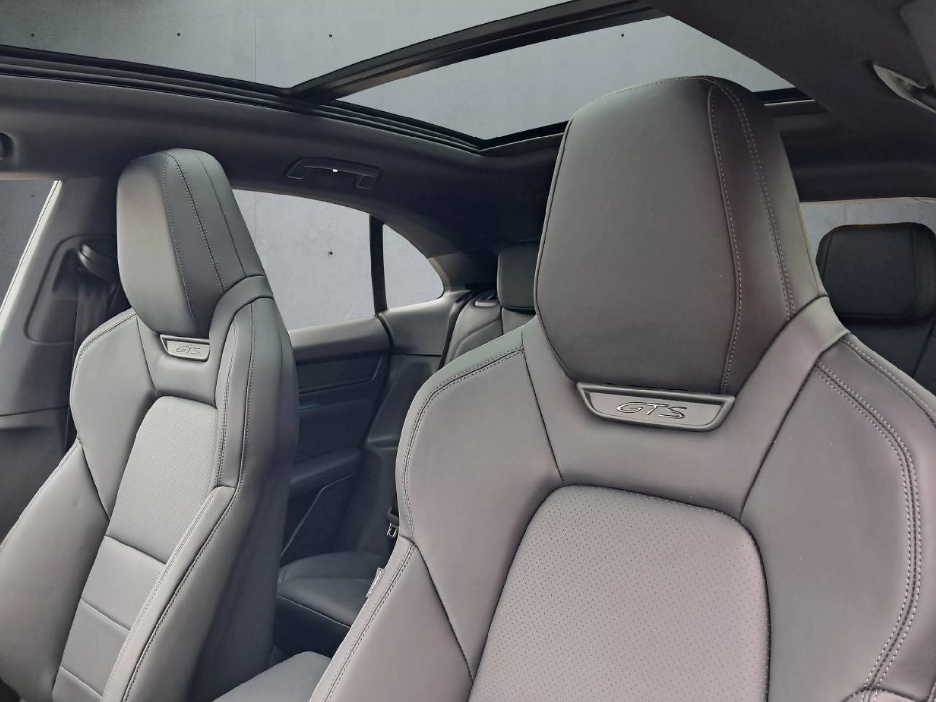 PORSCHE Macan GTS-image-27