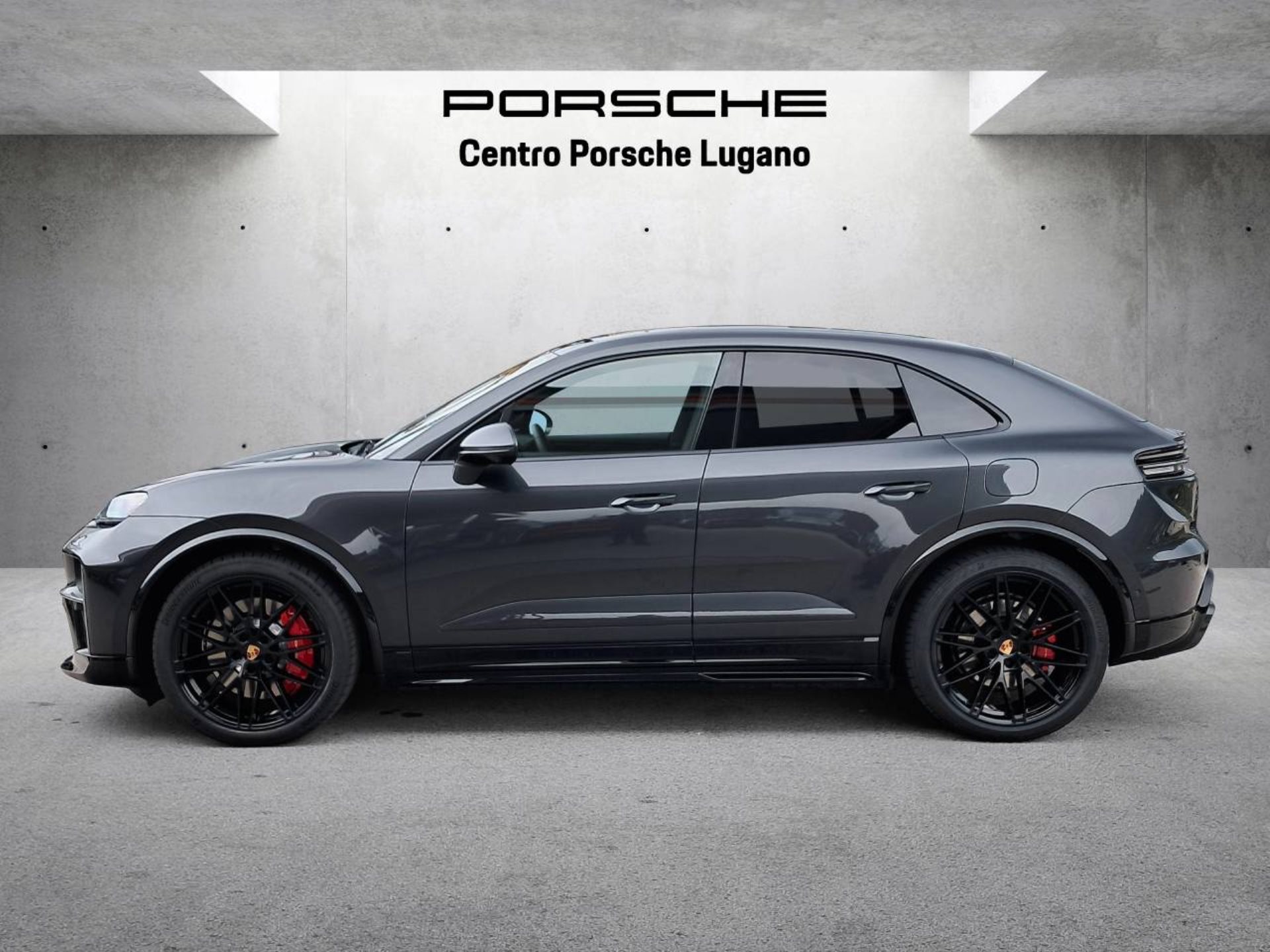 PORSCHE Macan GTS-image-1