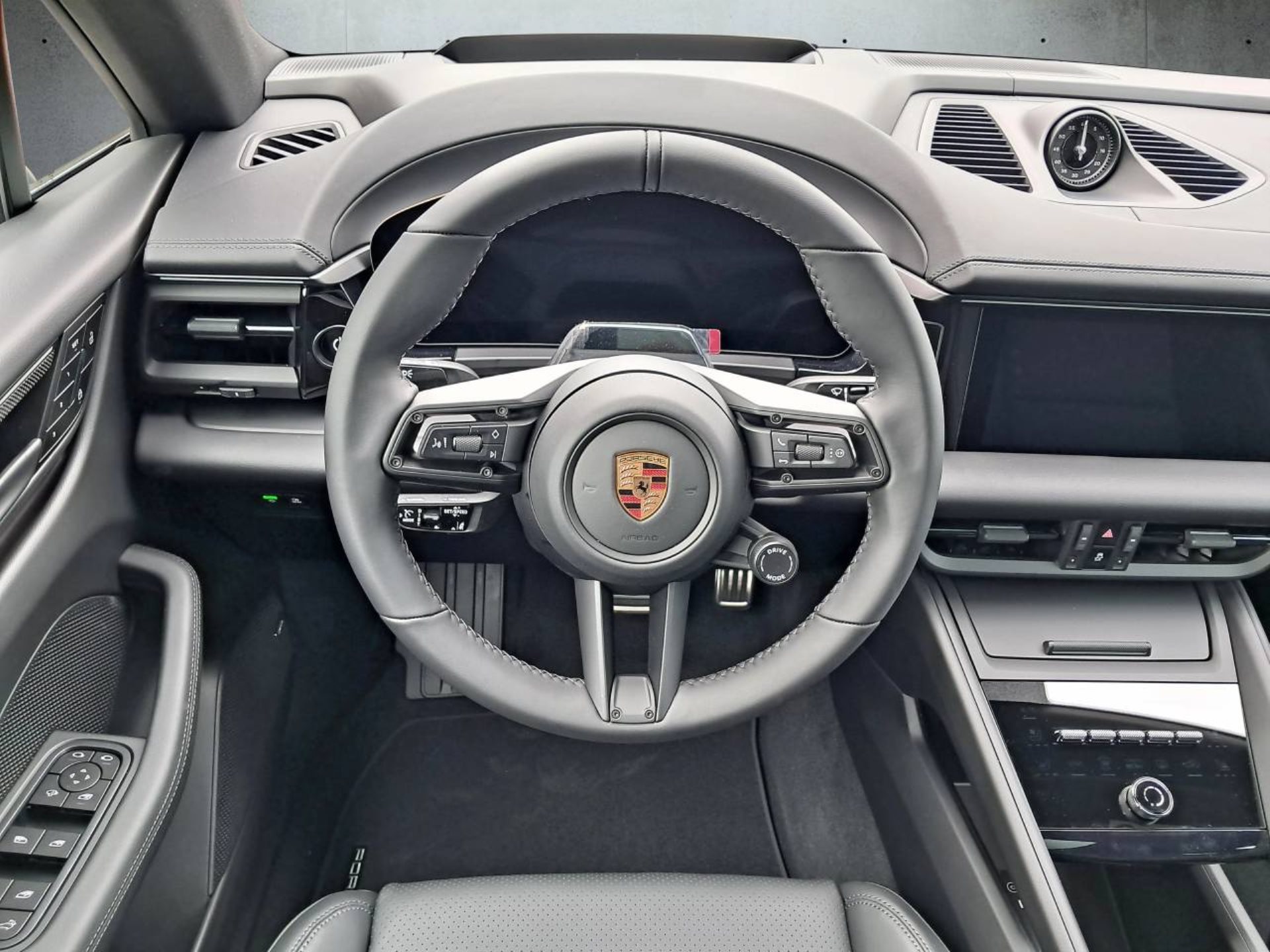 PORSCHE Macan GTS-image-12