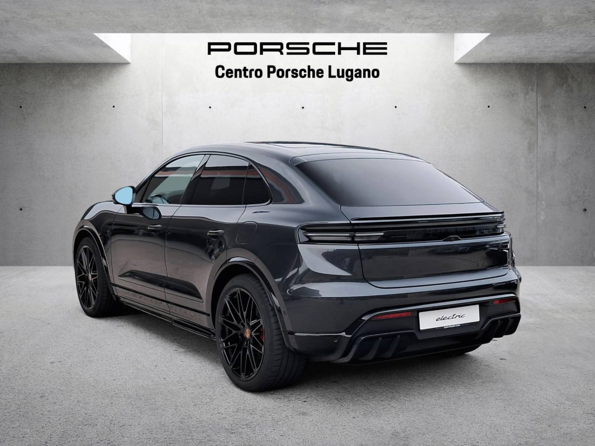 PORSCHE Macan GTS-image-6