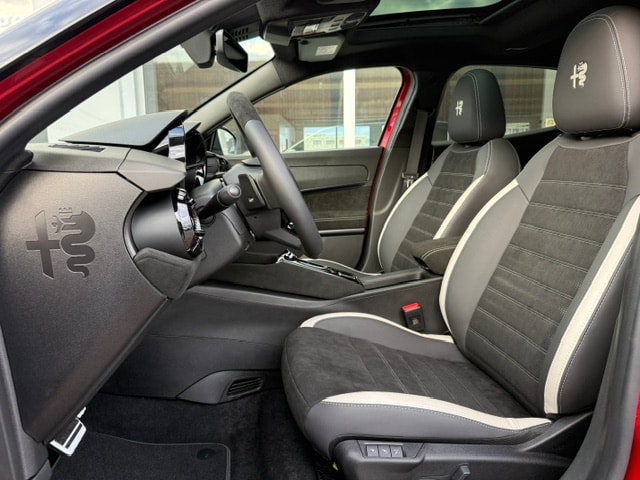 ALFA ROMEO Junior 1.2 48V Hybrid Sport Speciale Tech Sky MY26-image-10