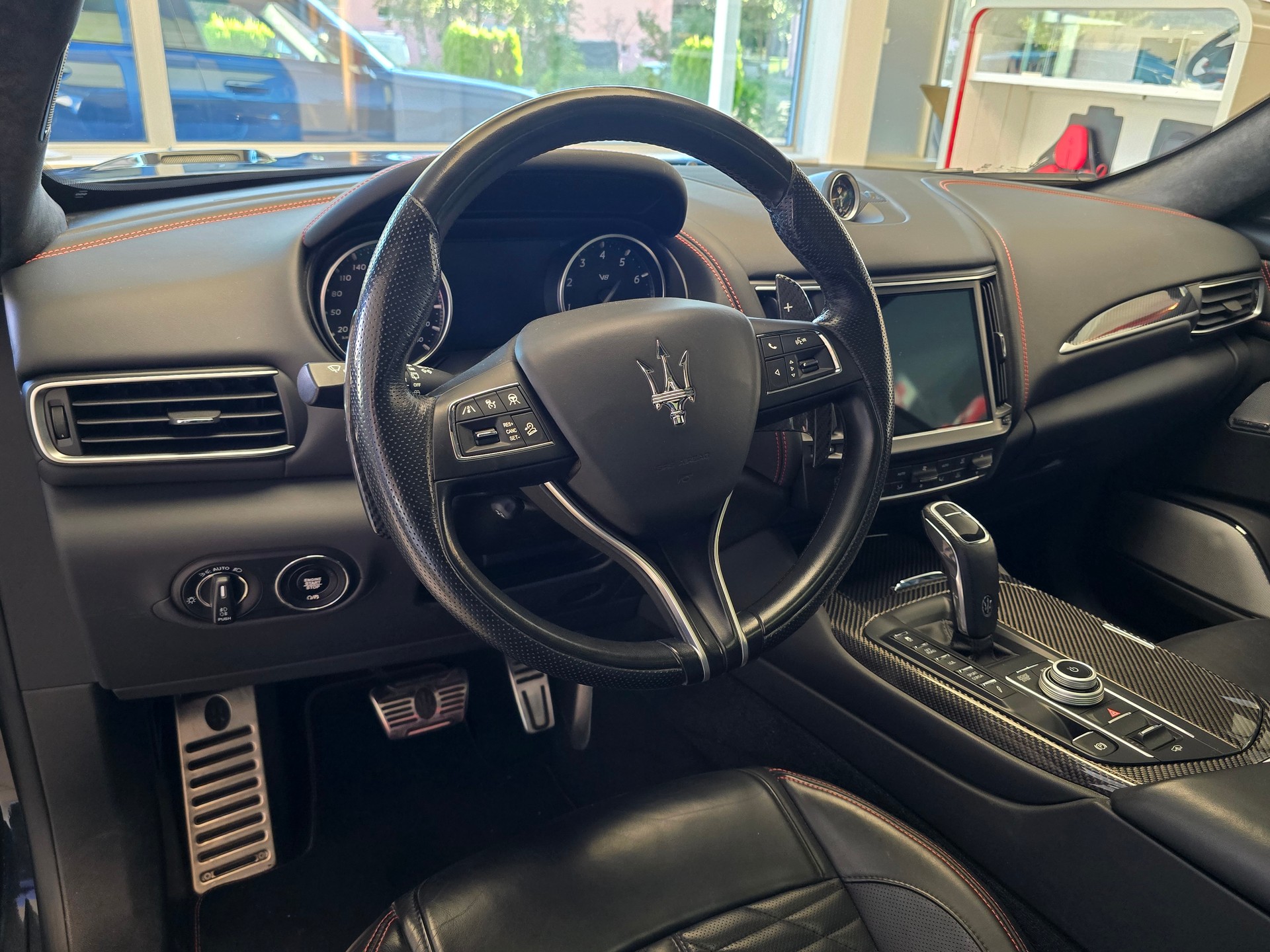 MASERATI Levante 3.8 V8 Trofeo Q4 Automatica - Facelift 2021-image-9