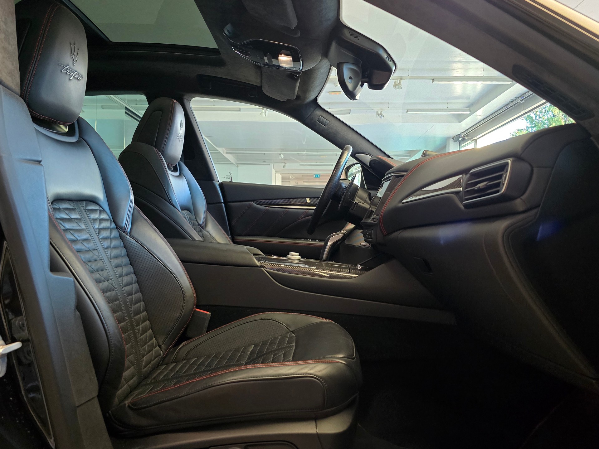 MASERATI Levante 3.8 V8 Trofeo Q4 Automatica - Facelift 2021-image-11