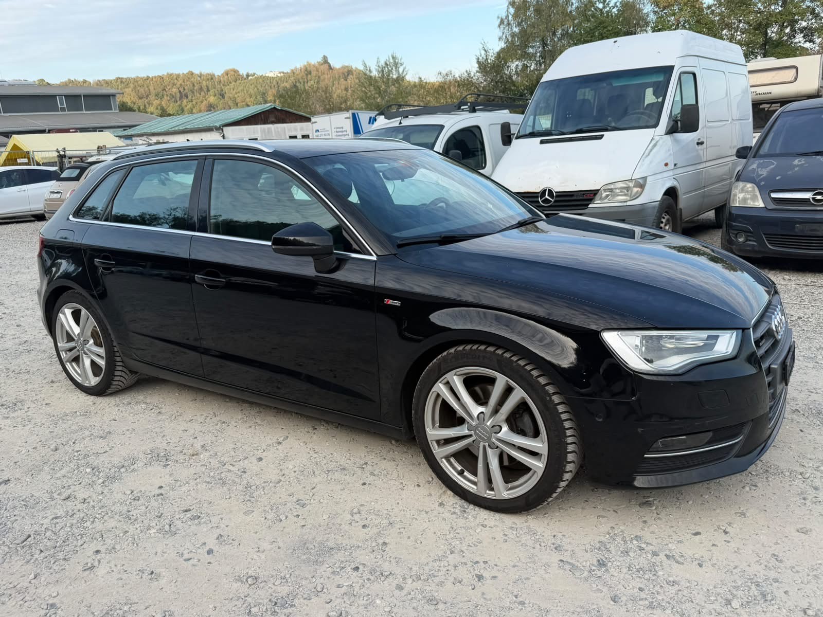 AUDI A3 Sportback 2.0 TDI Ambiente quattro S-tronic-image-6