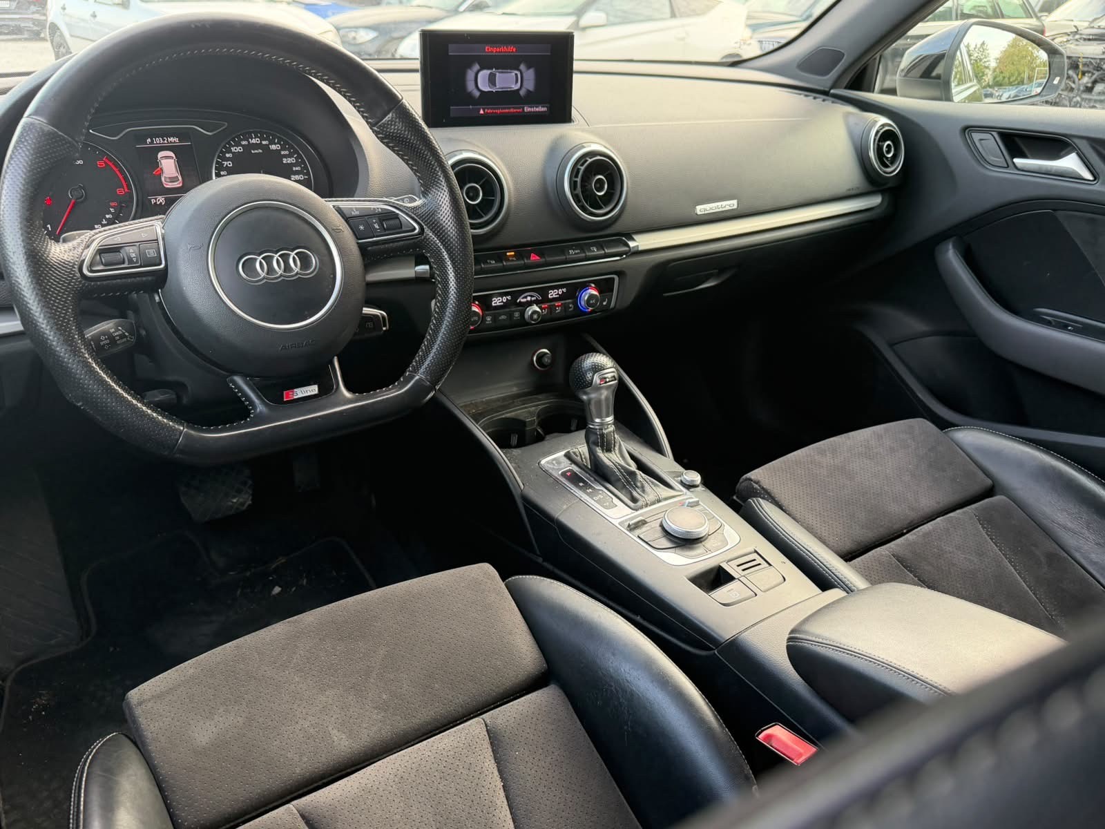 AUDI A3 Sportback 2.0 TDI Ambiente quattro S-tronic-image-12
