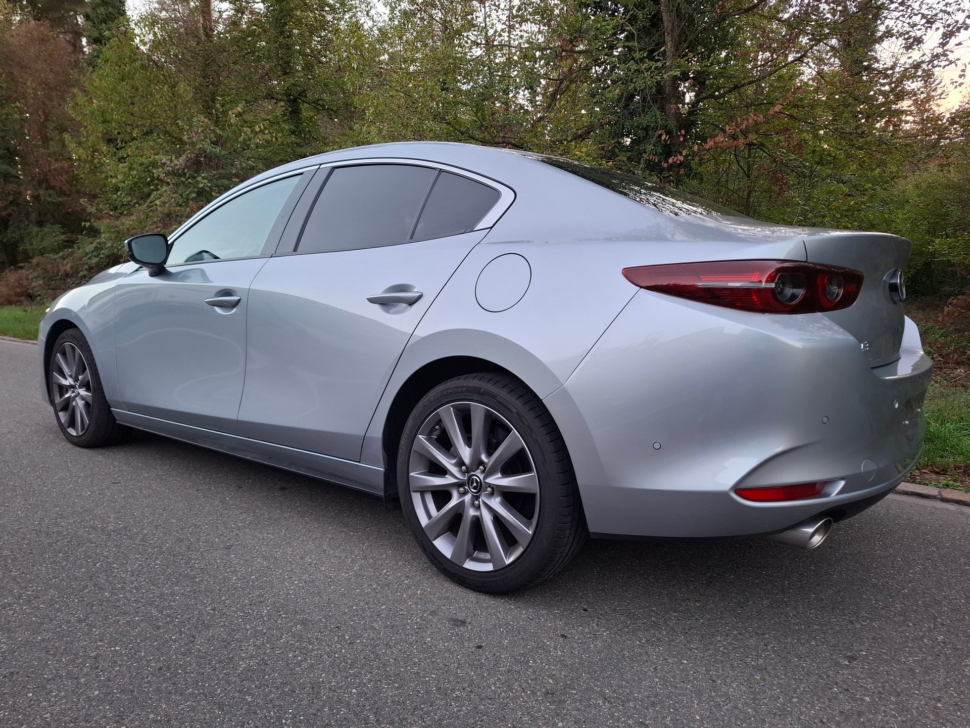 MAZDA 3 Sedan SKYACTIV-X M Hybrid 180 Revolution Automat-image-1